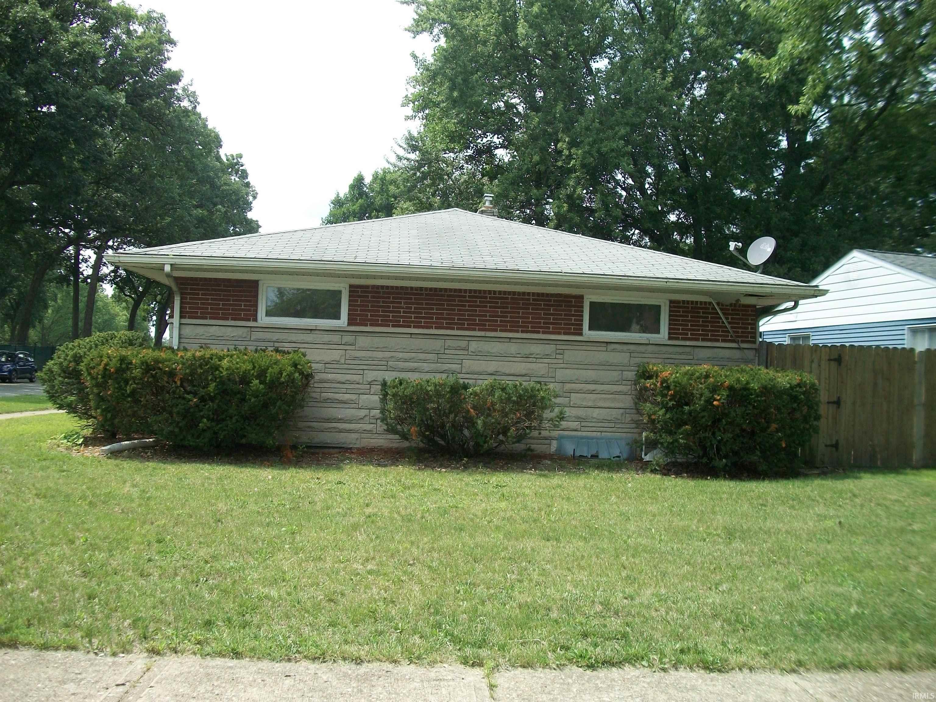 2825 Corby
