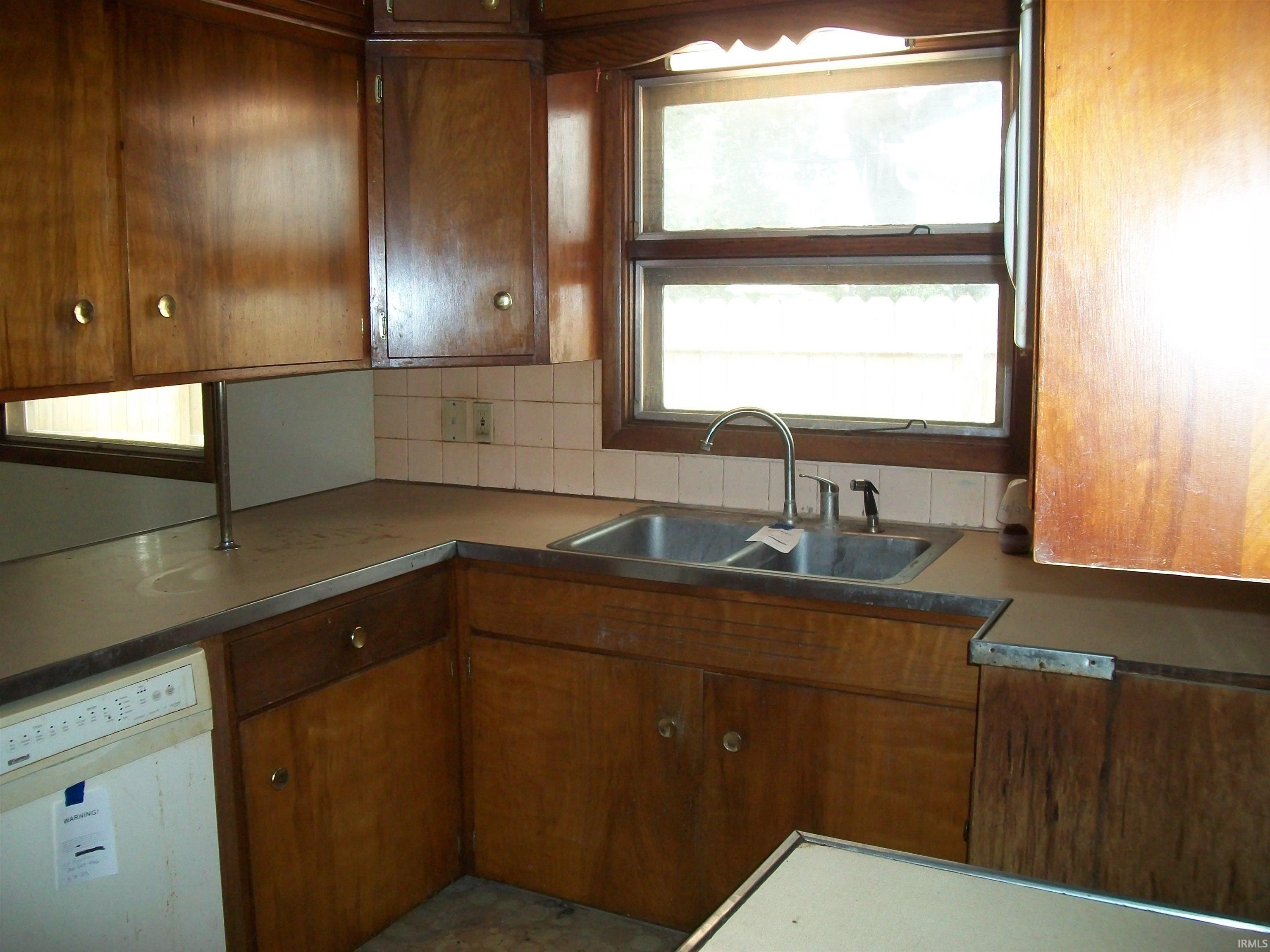 2825 Corby