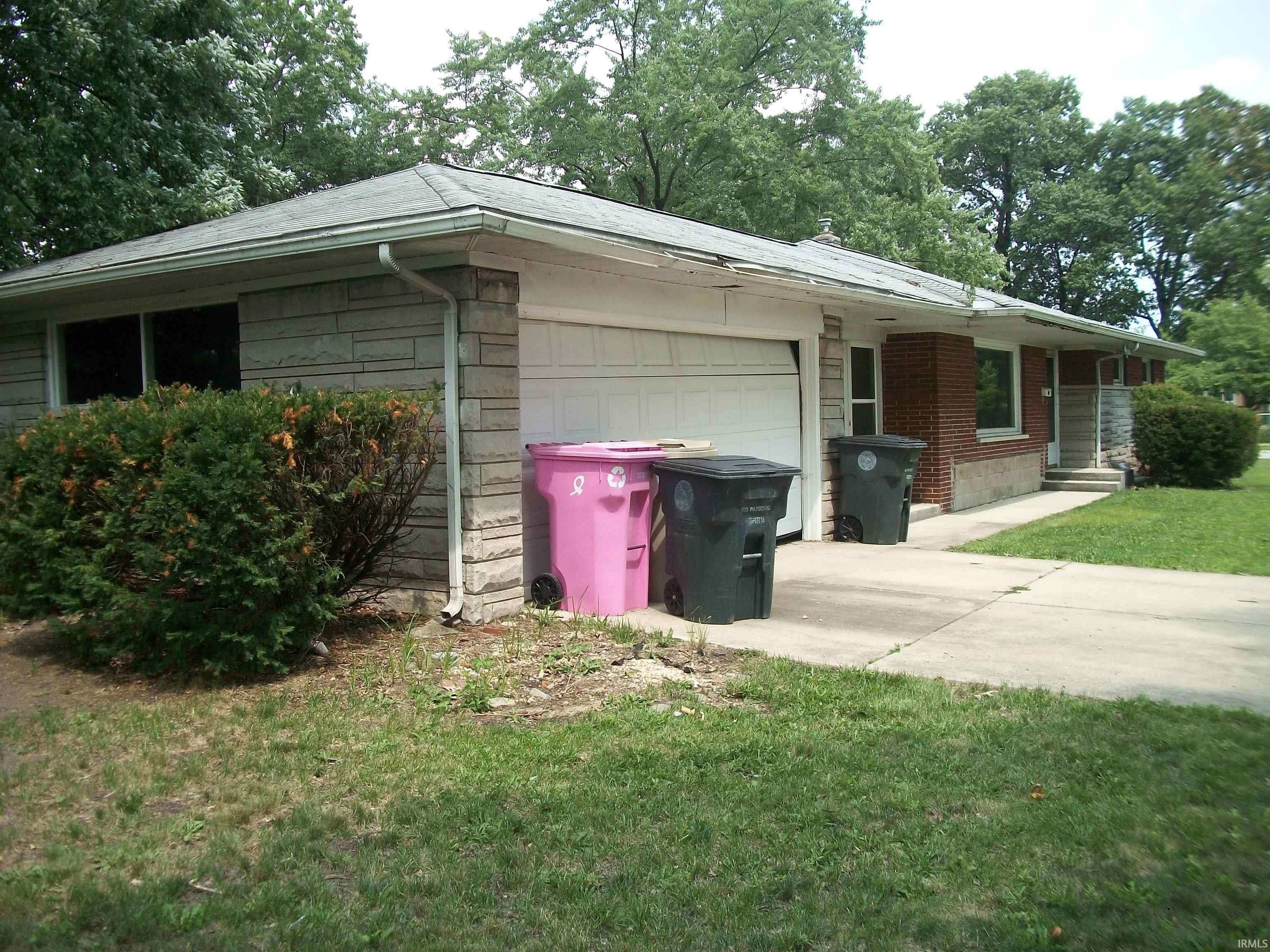2825 Corby