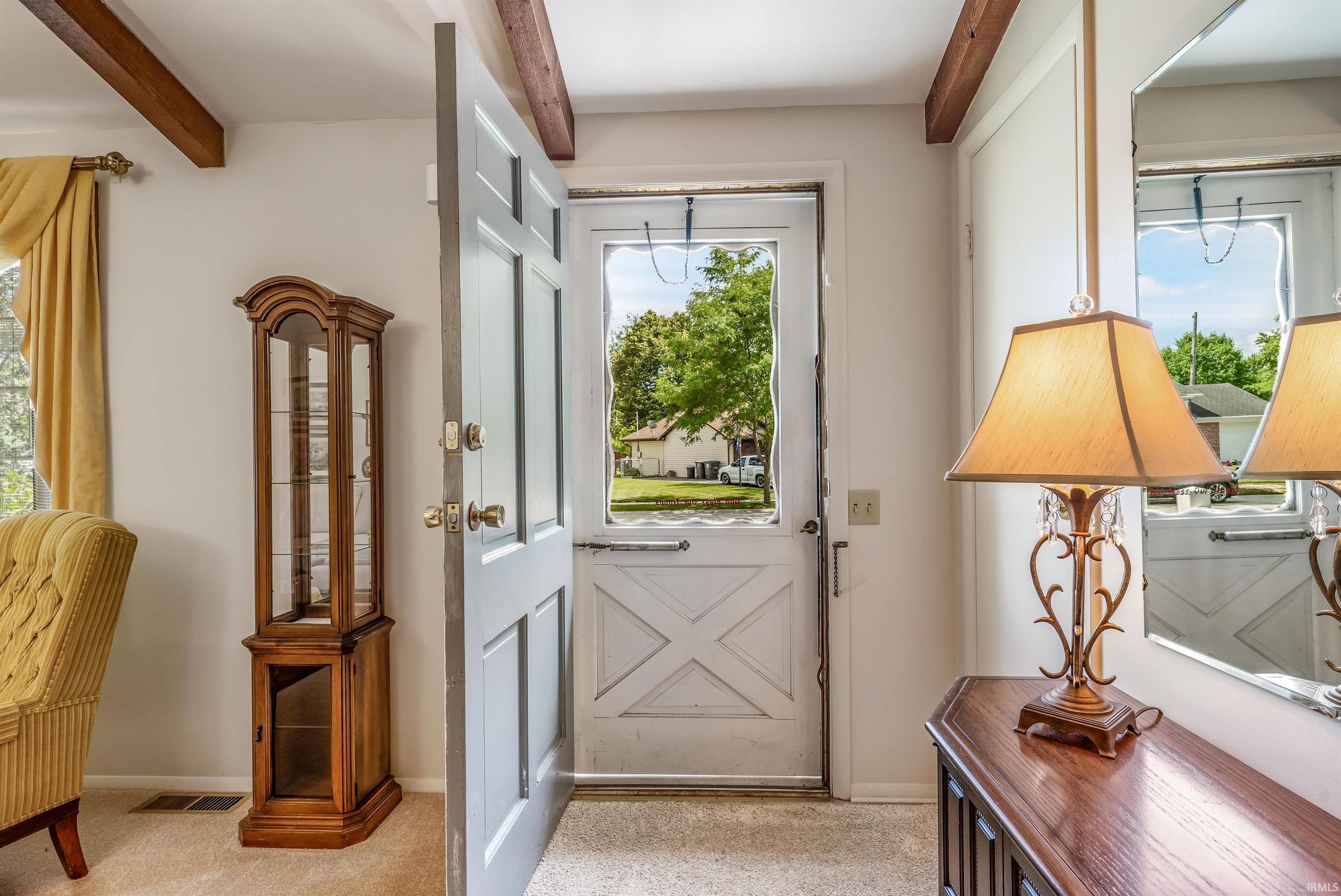 815 Elnora