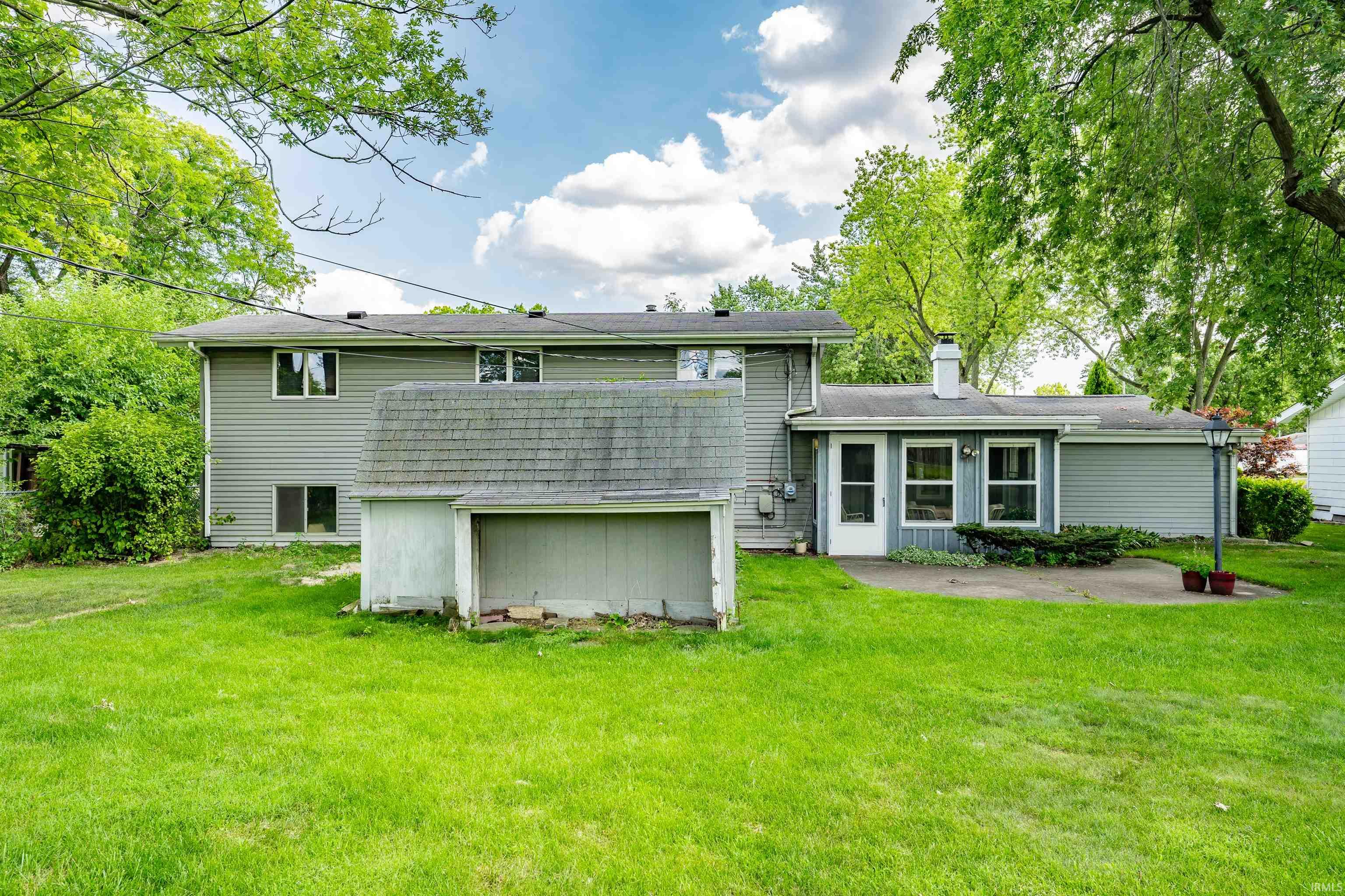815 Elnora