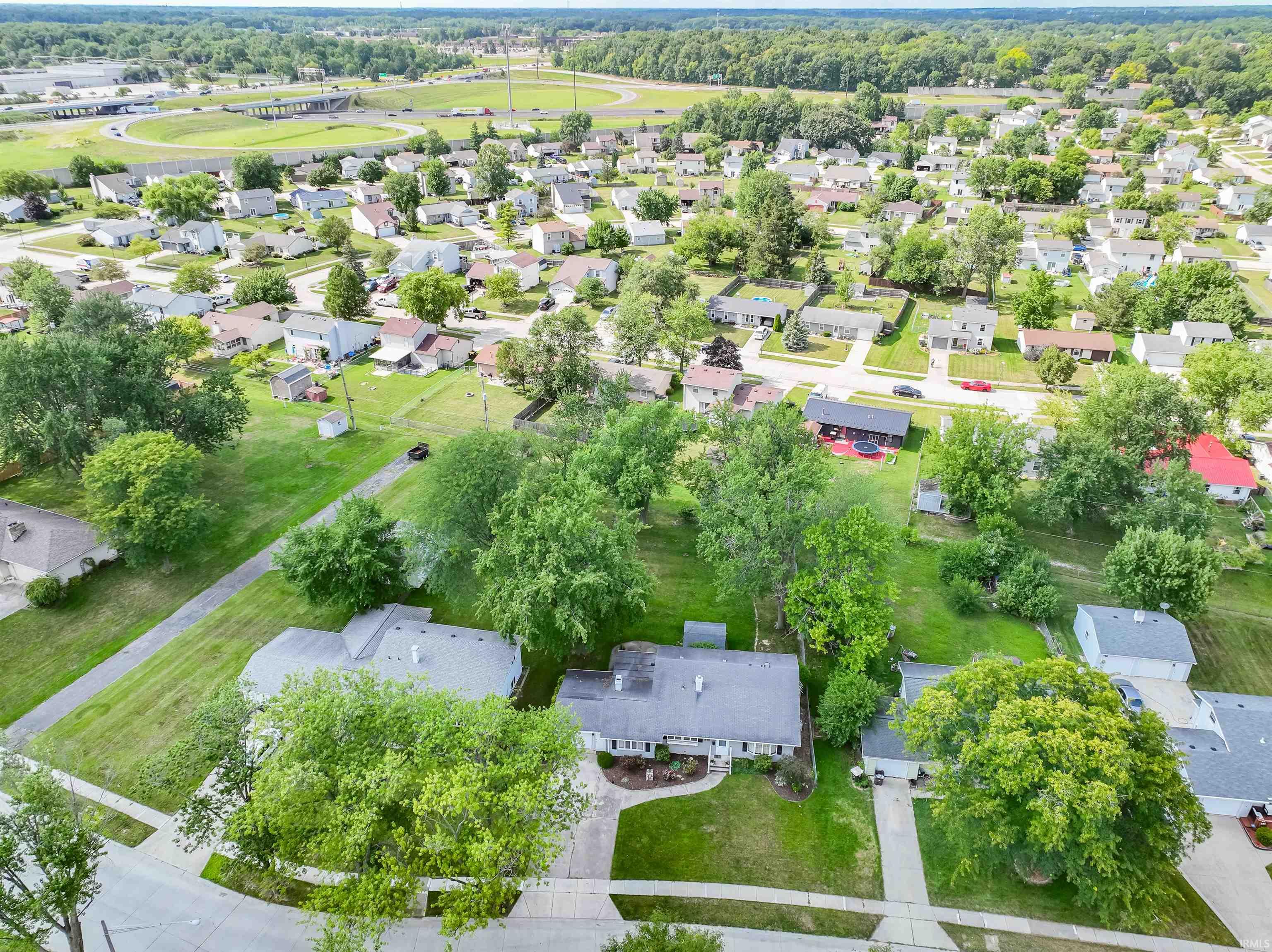 815 Elnora