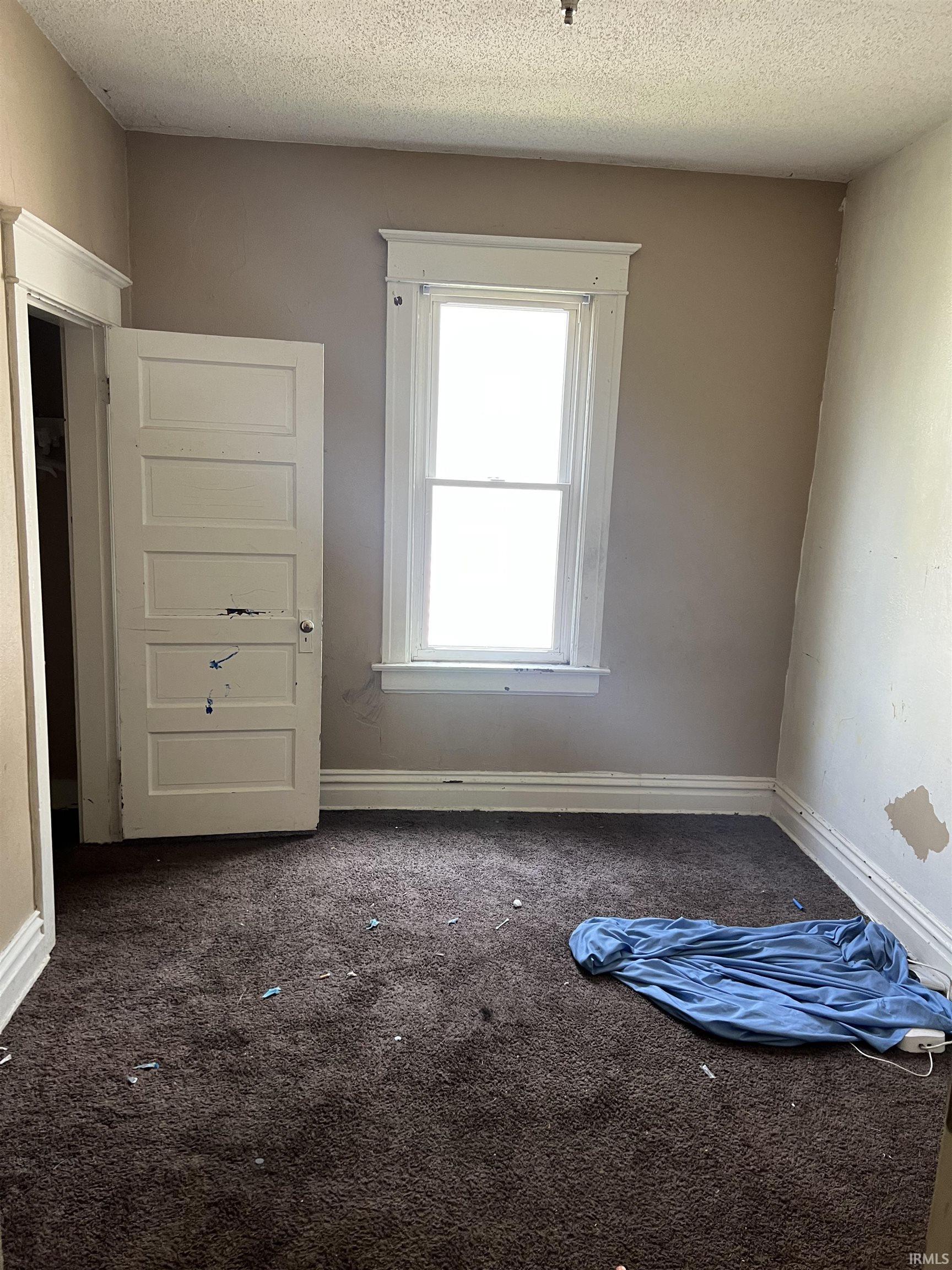 2827 Monroe