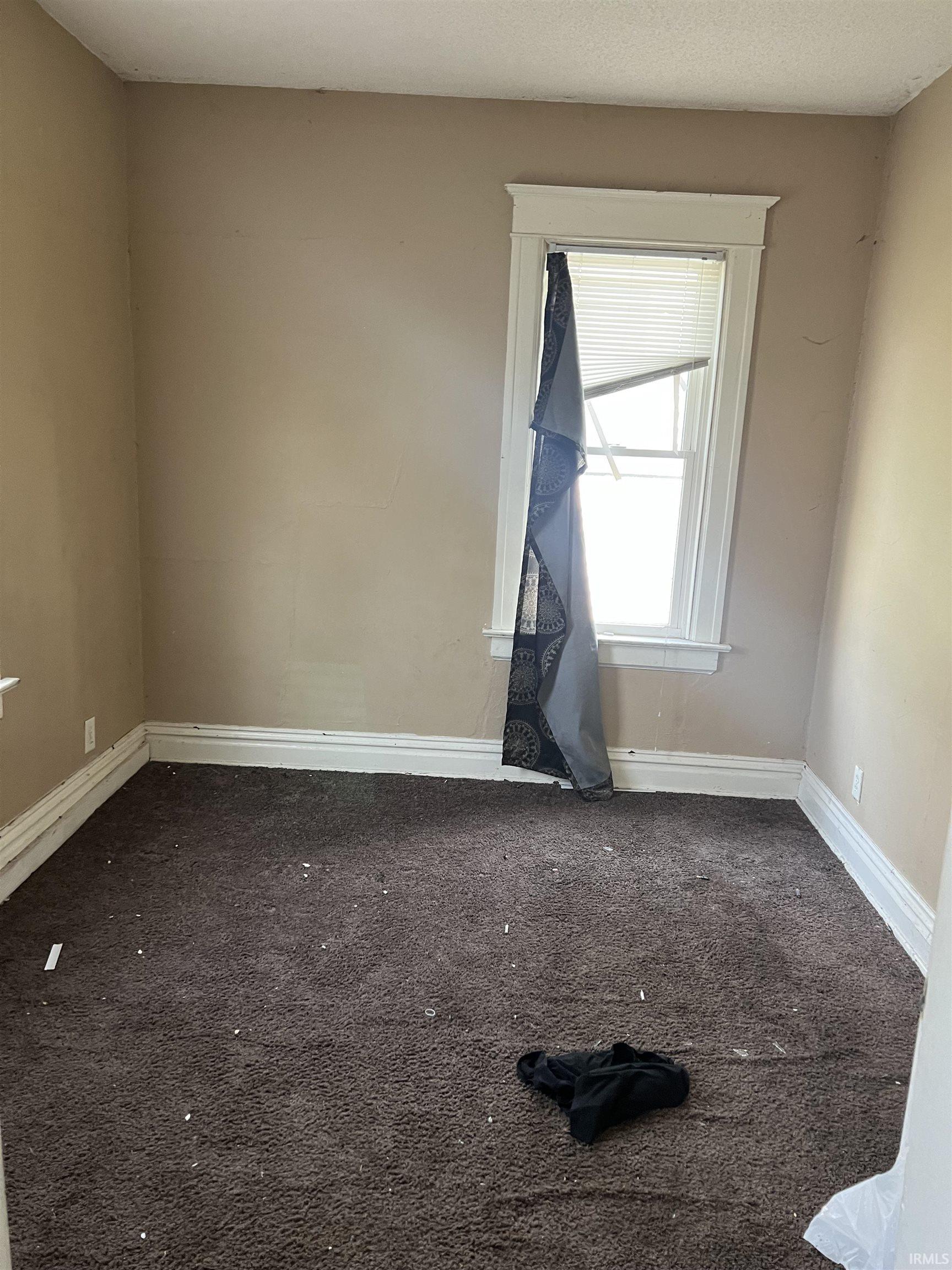 2827 Monroe