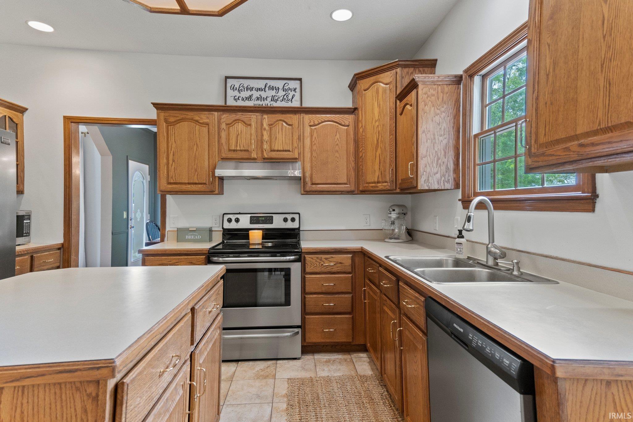 15227 Laurel Ridge