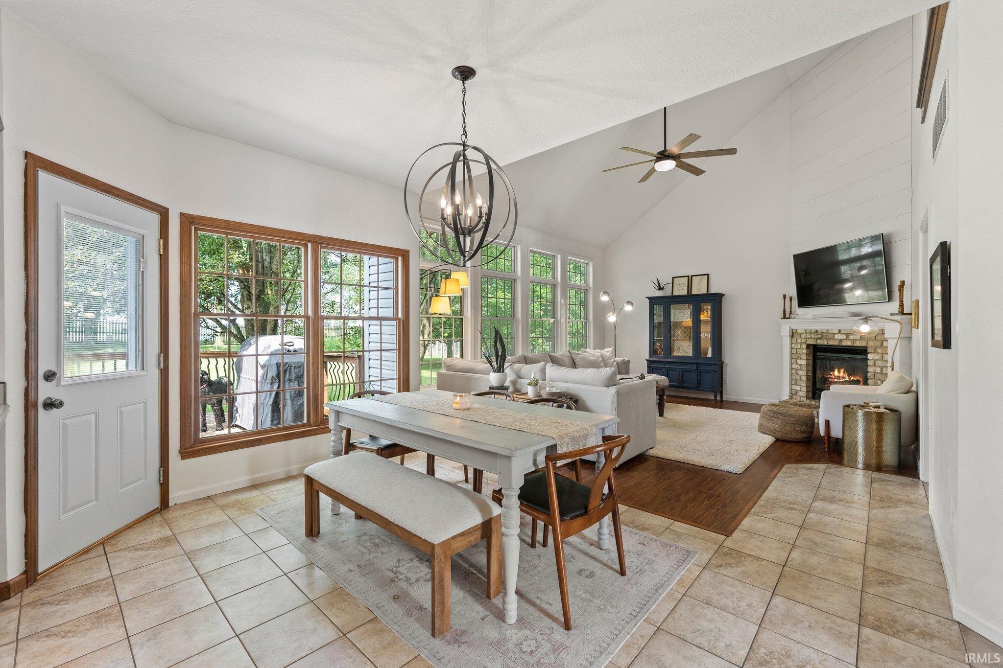 15227 Laurel Ridge