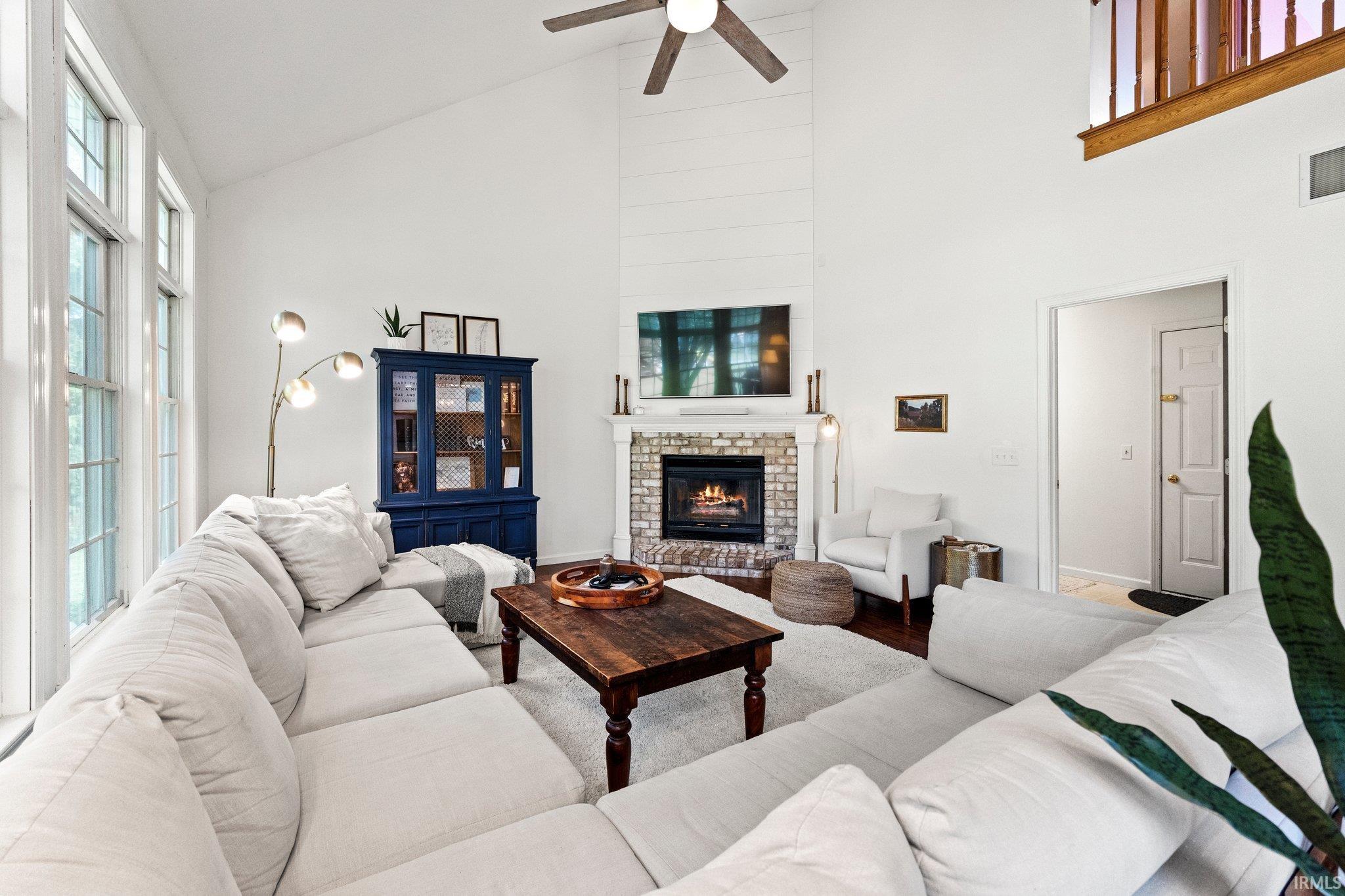 15227 Laurel Ridge