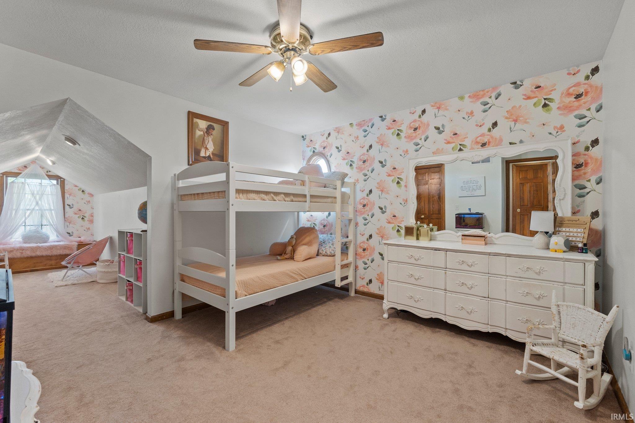 15227 Laurel Ridge