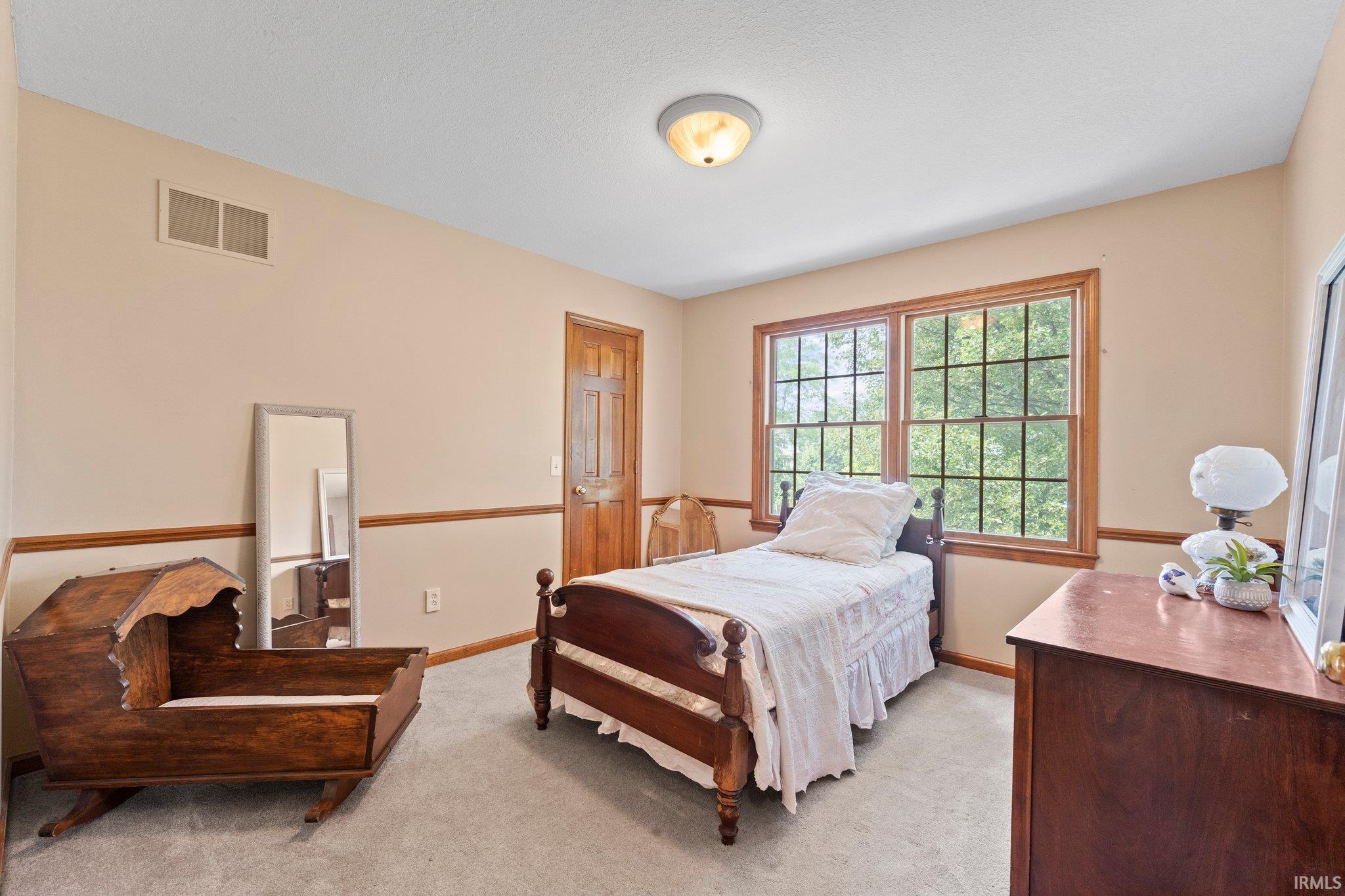 15227 Laurel Ridge