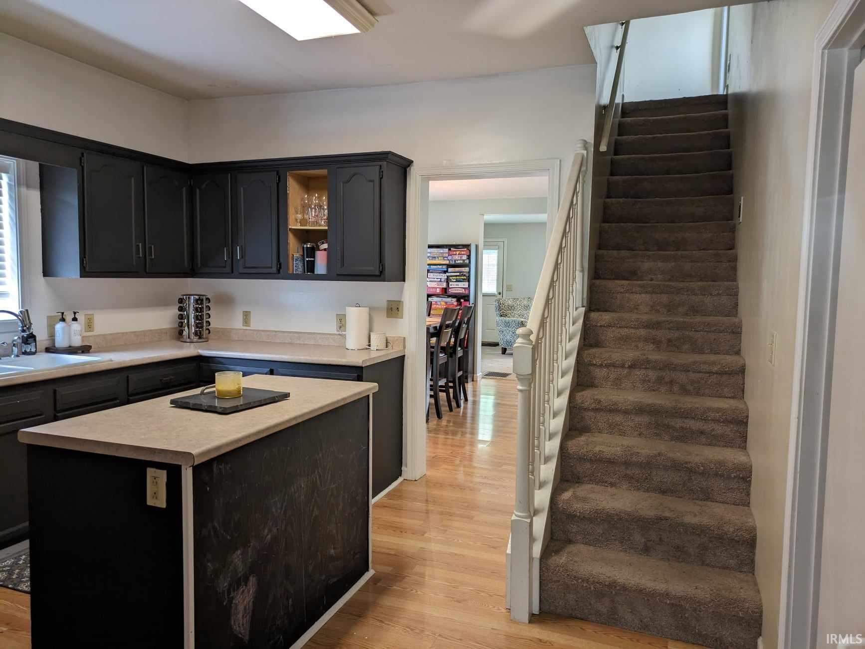 512 Maple Row