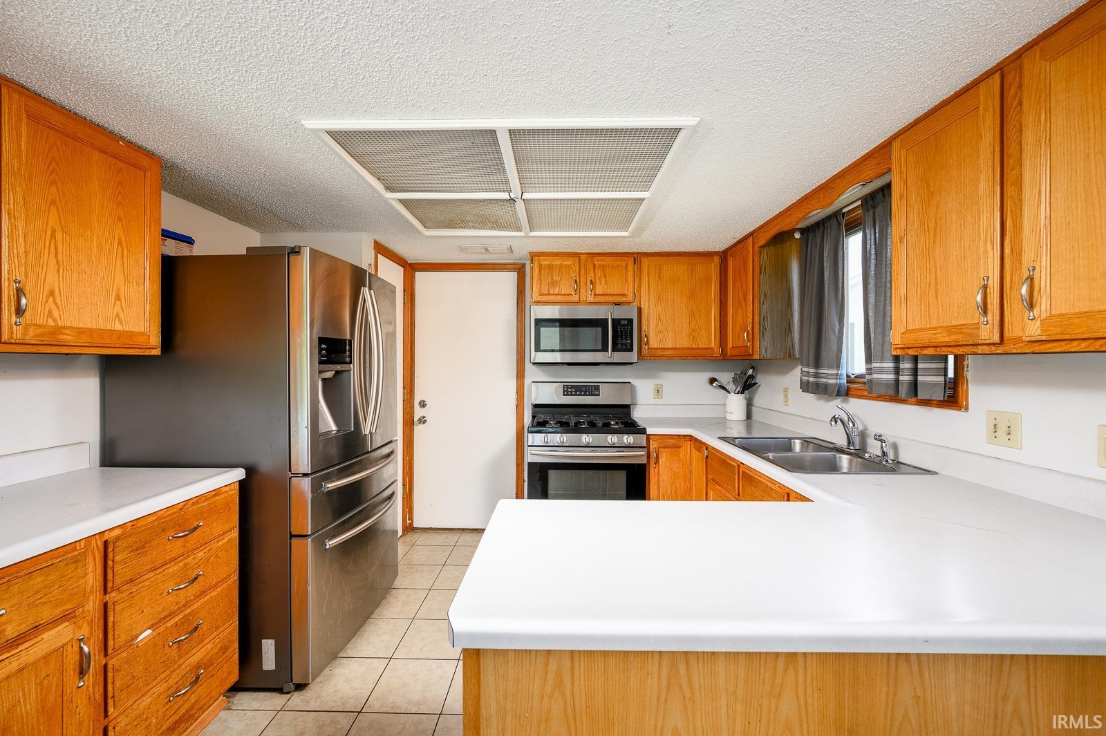 844 Laurel Hill