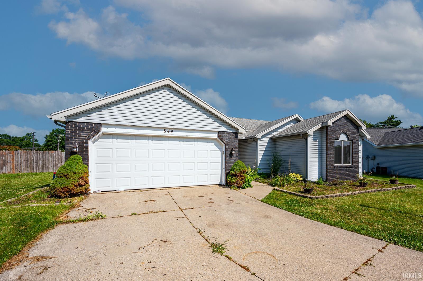 844 Laurel Hill