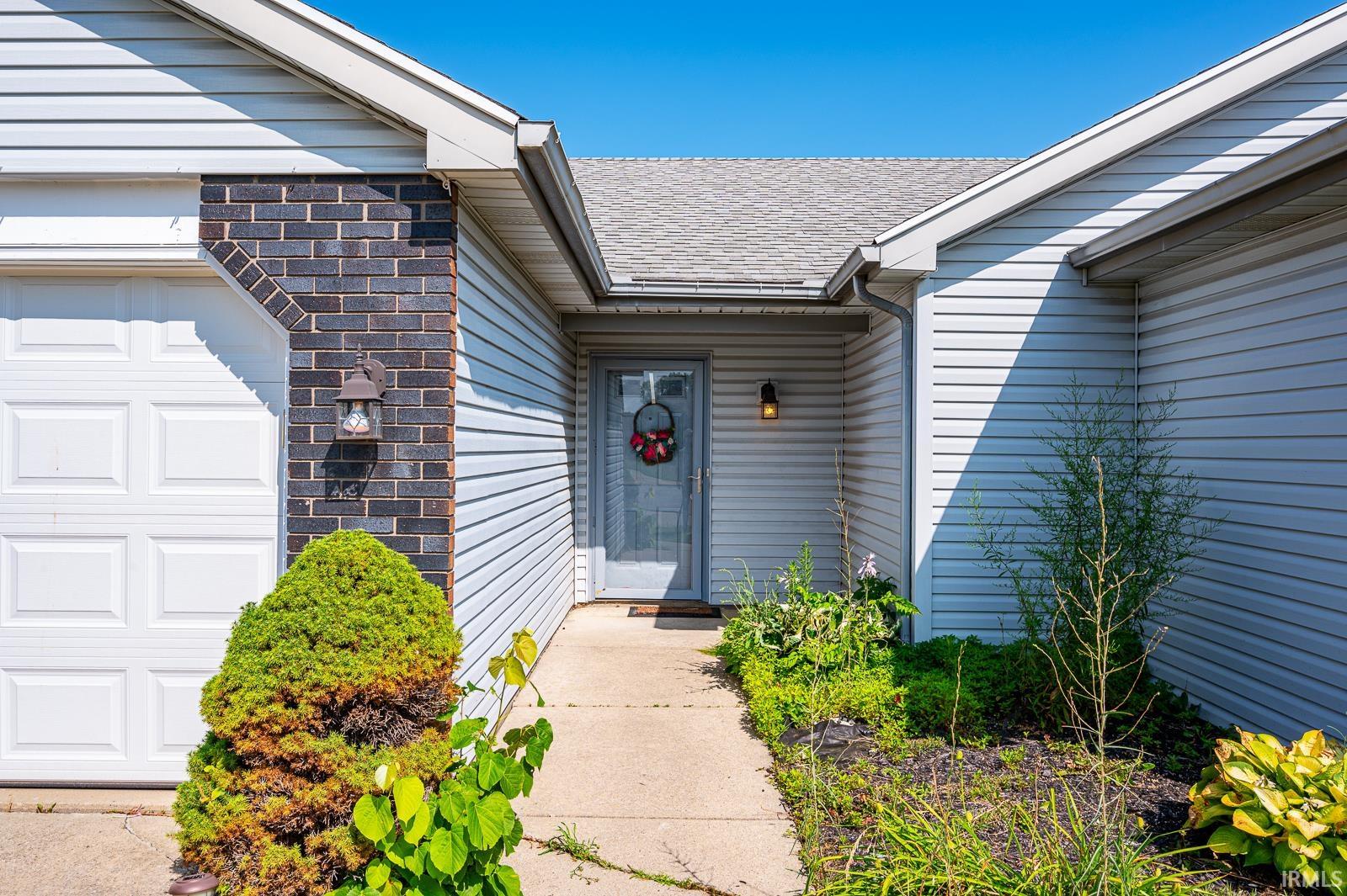 844 Laurel Hill