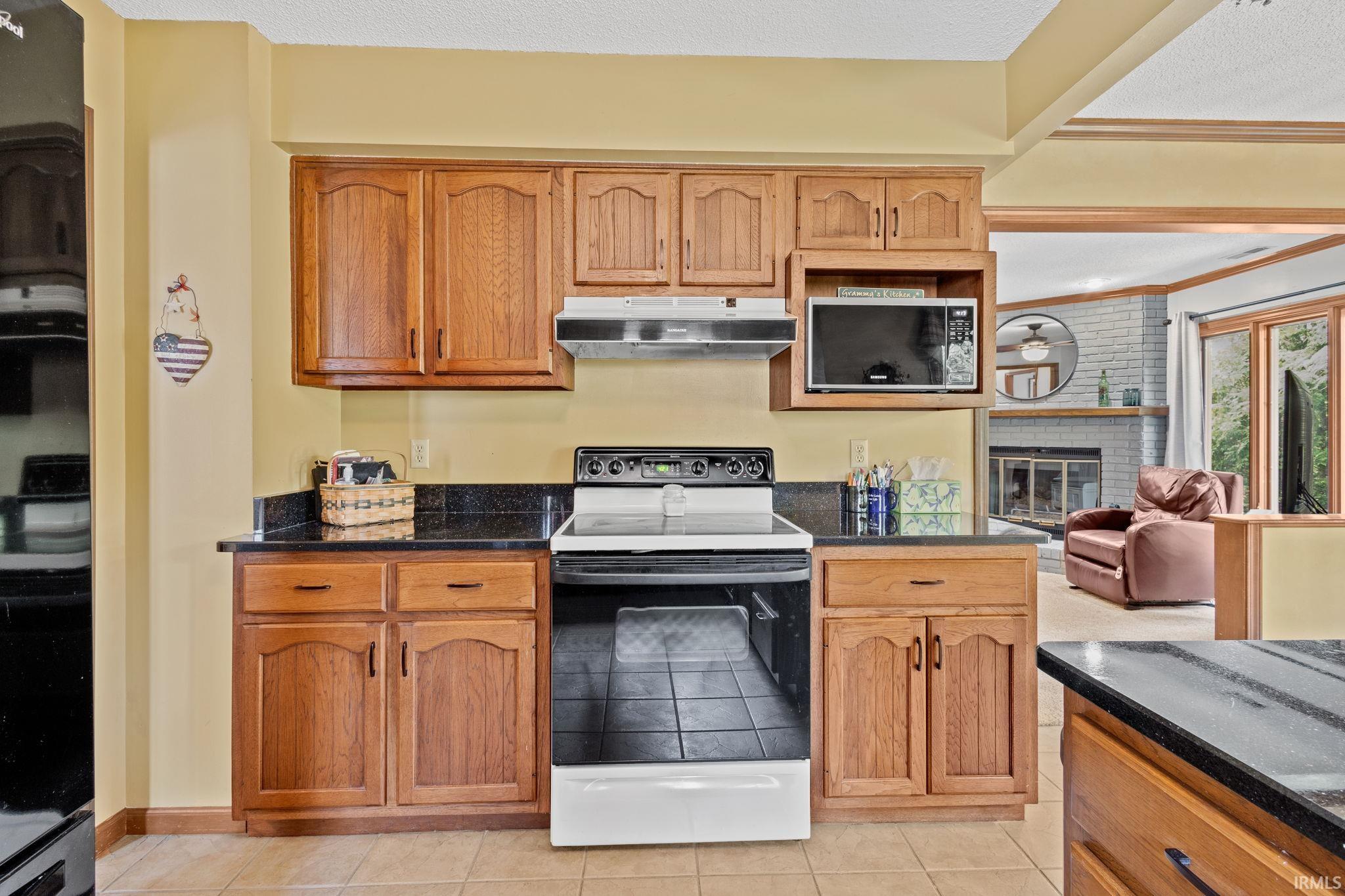 7907 Wind Ridge