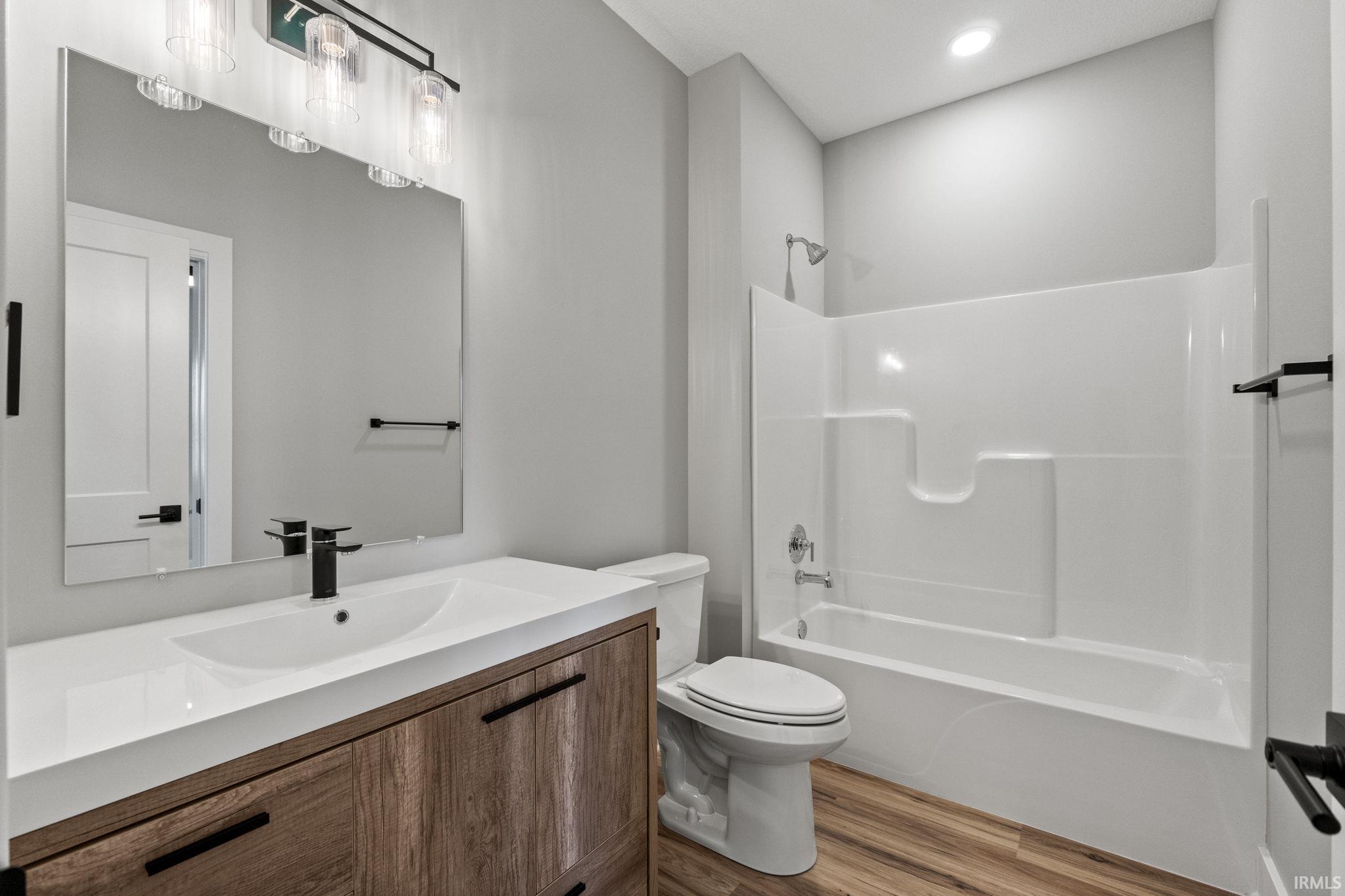 2140 Mercato Bay