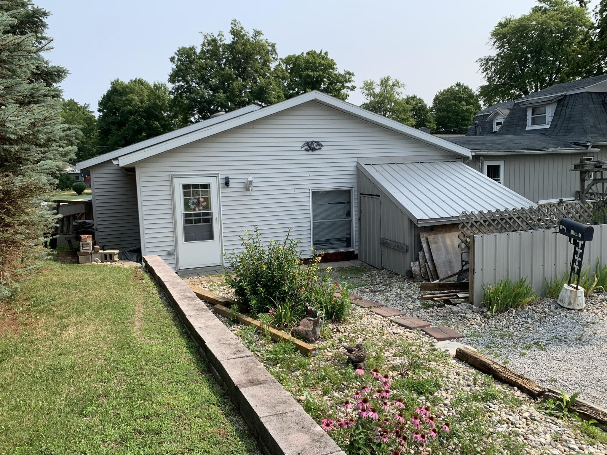 702 Hawpatch