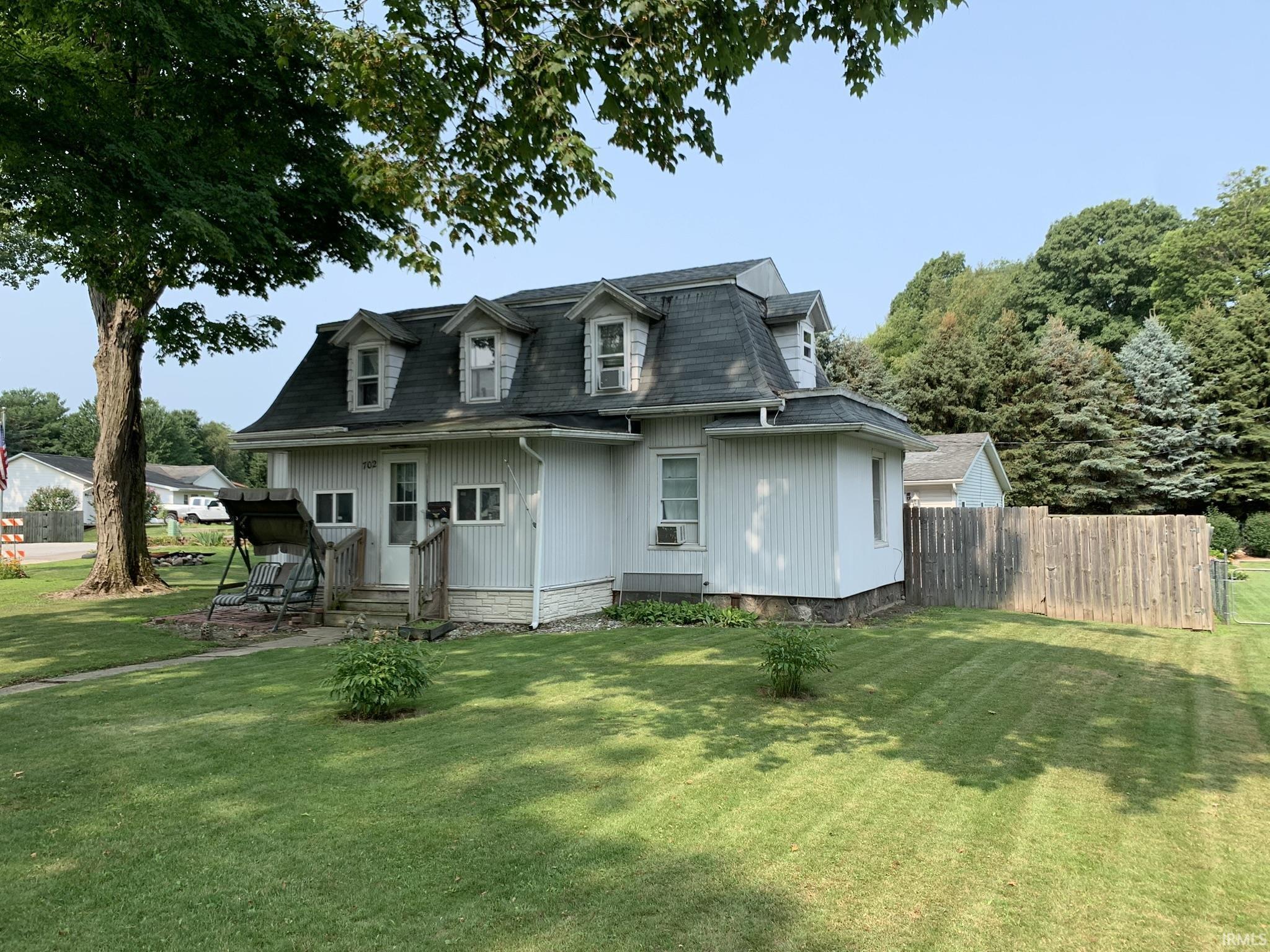 702 Hawpatch