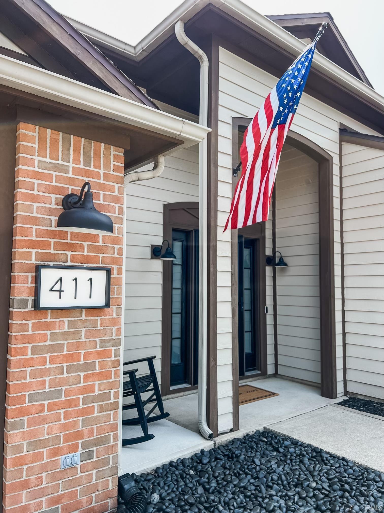411 Glenmoor