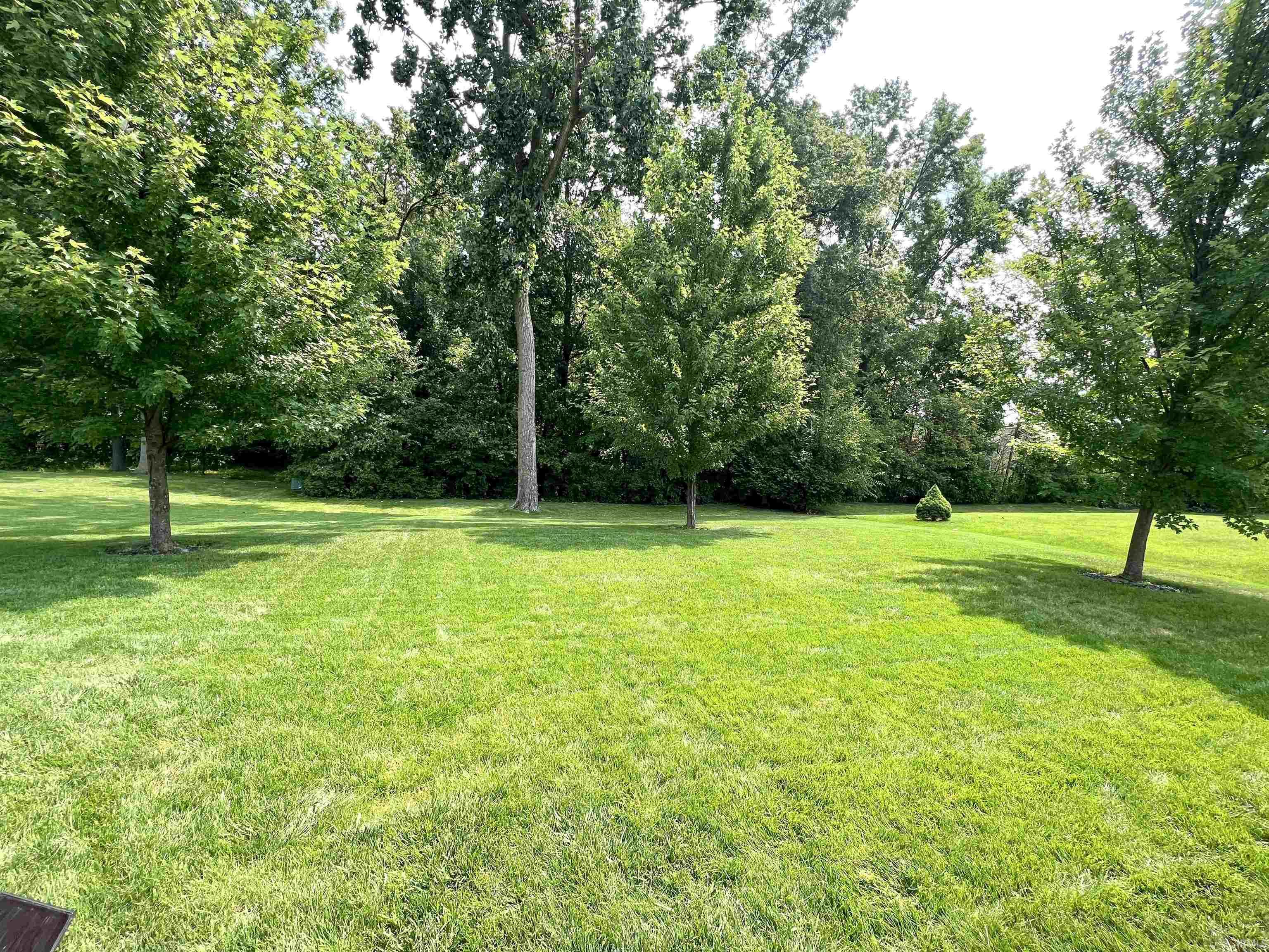 411 Glenmoor