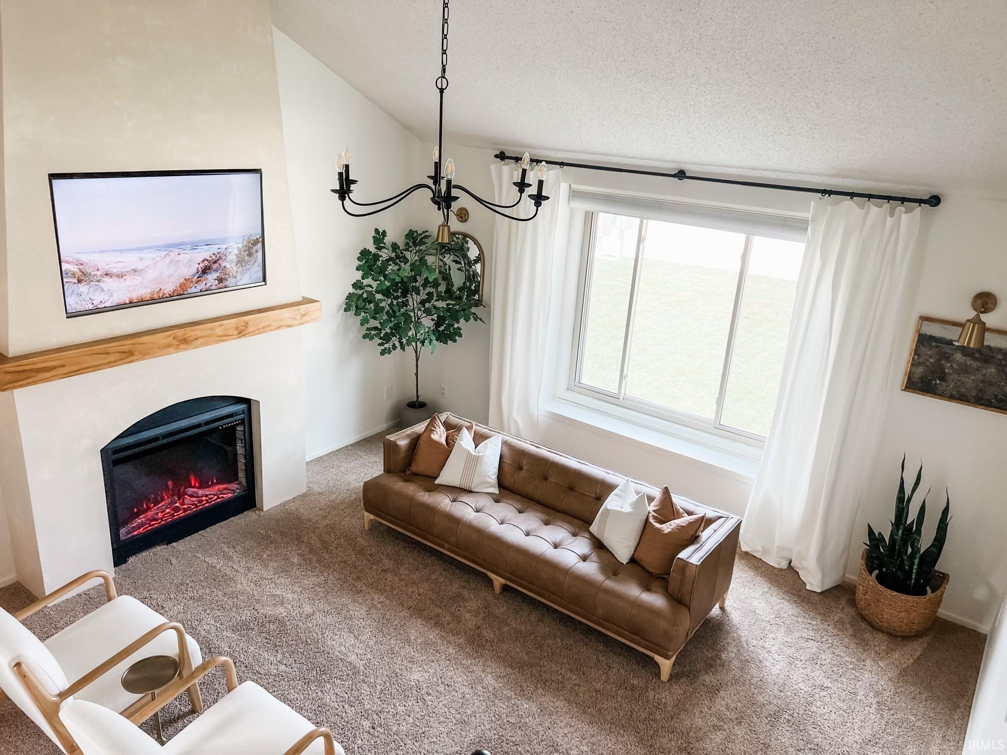 411 Glenmoor