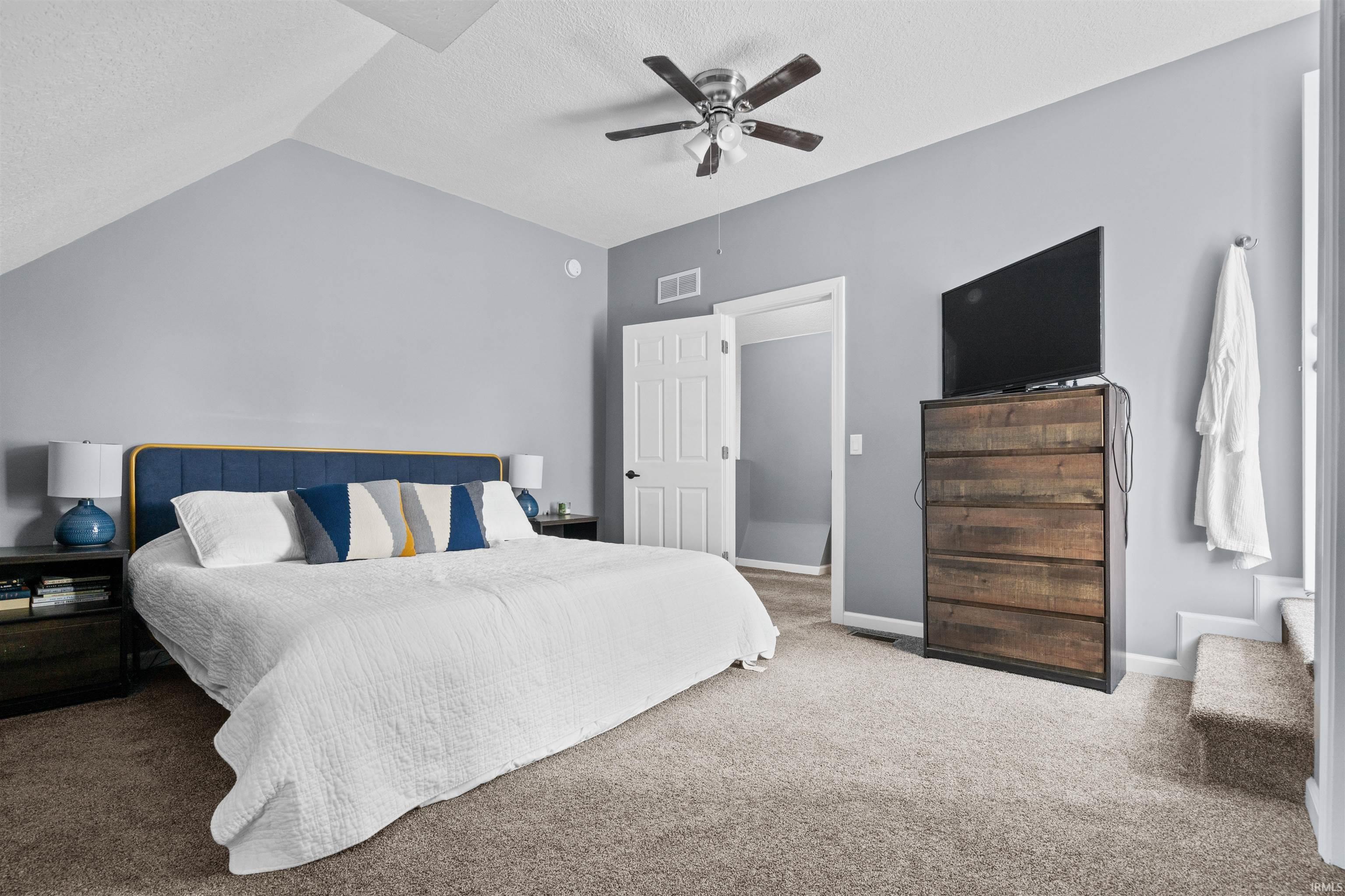 1422 Main