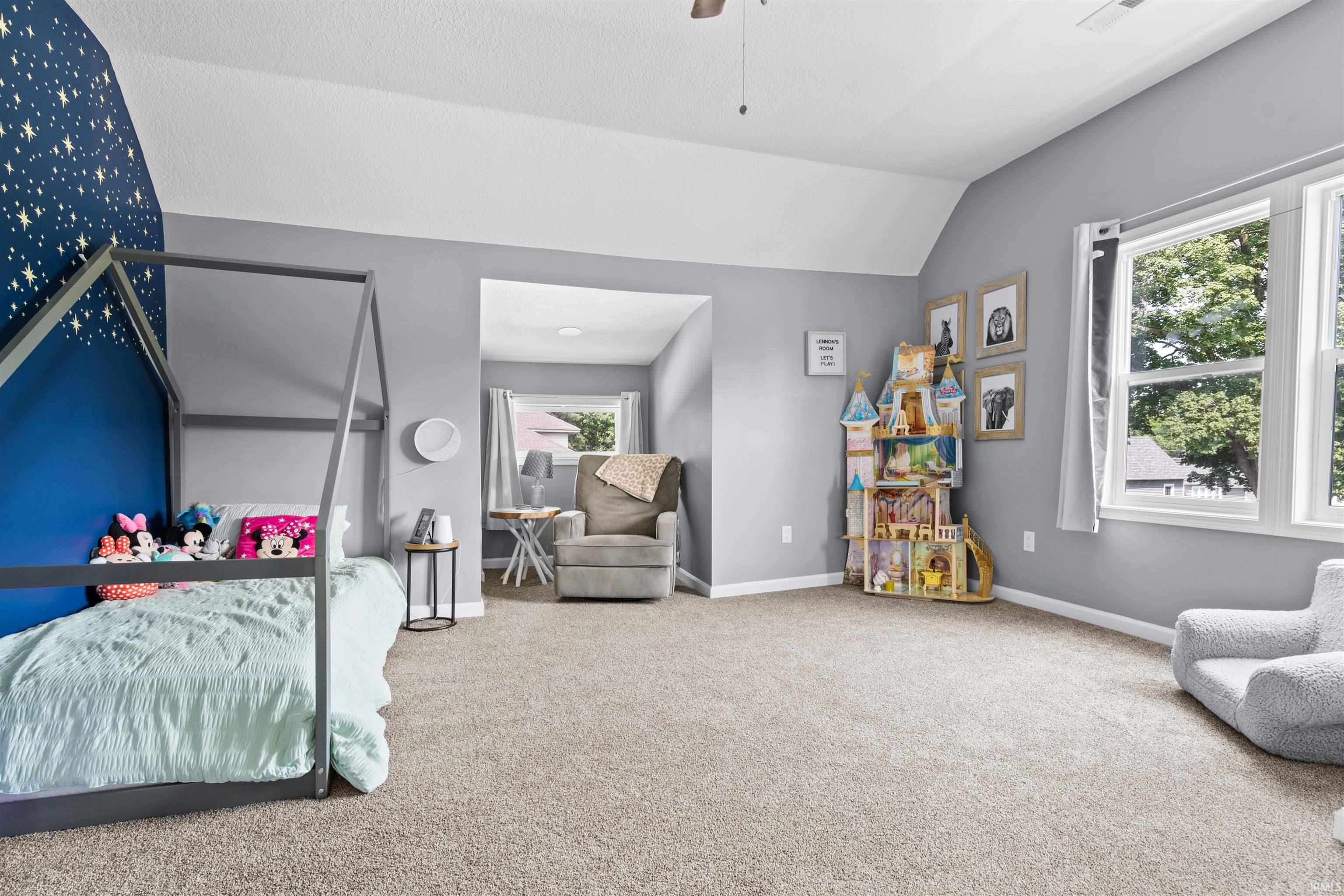 1422 Main