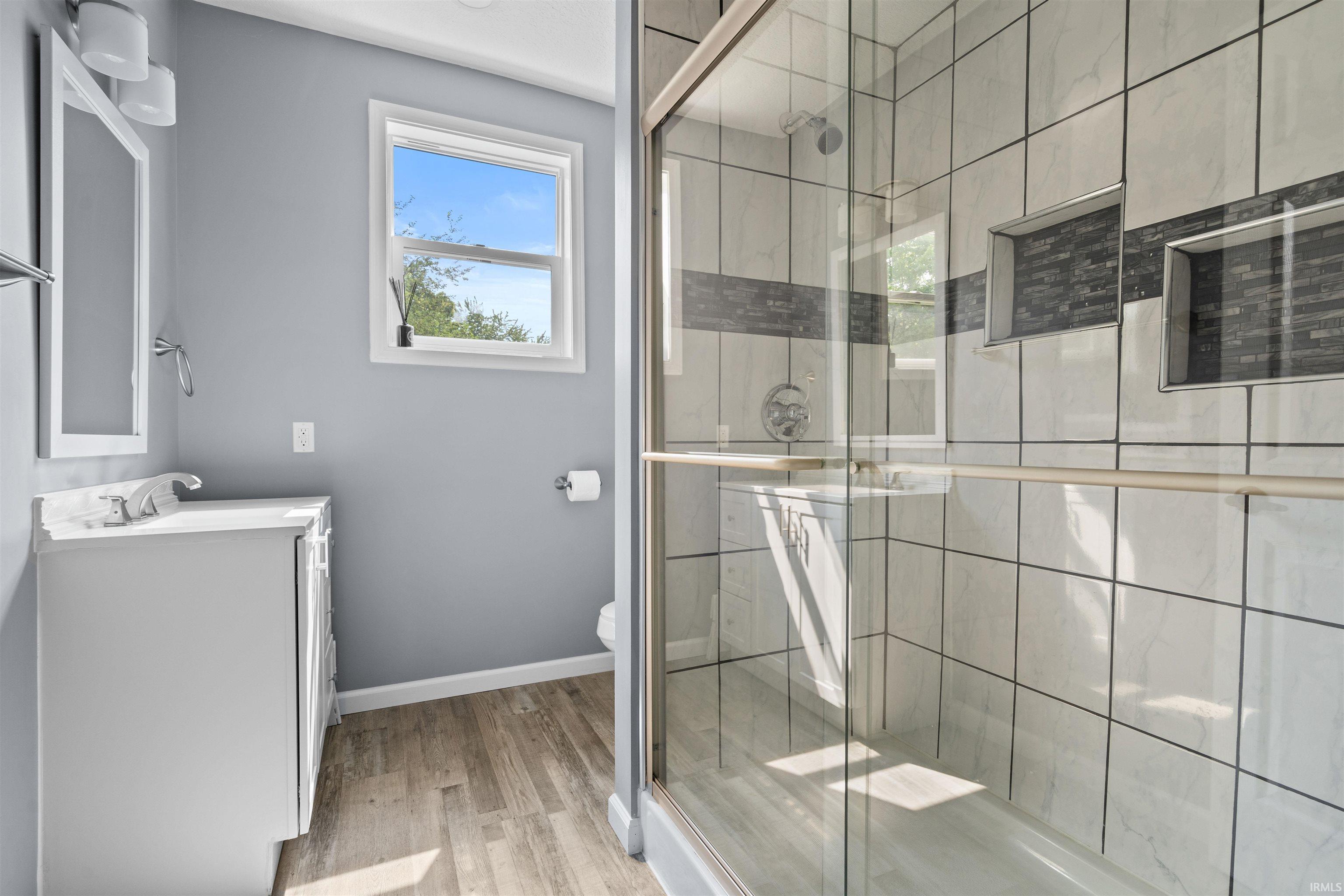 1422 Main
