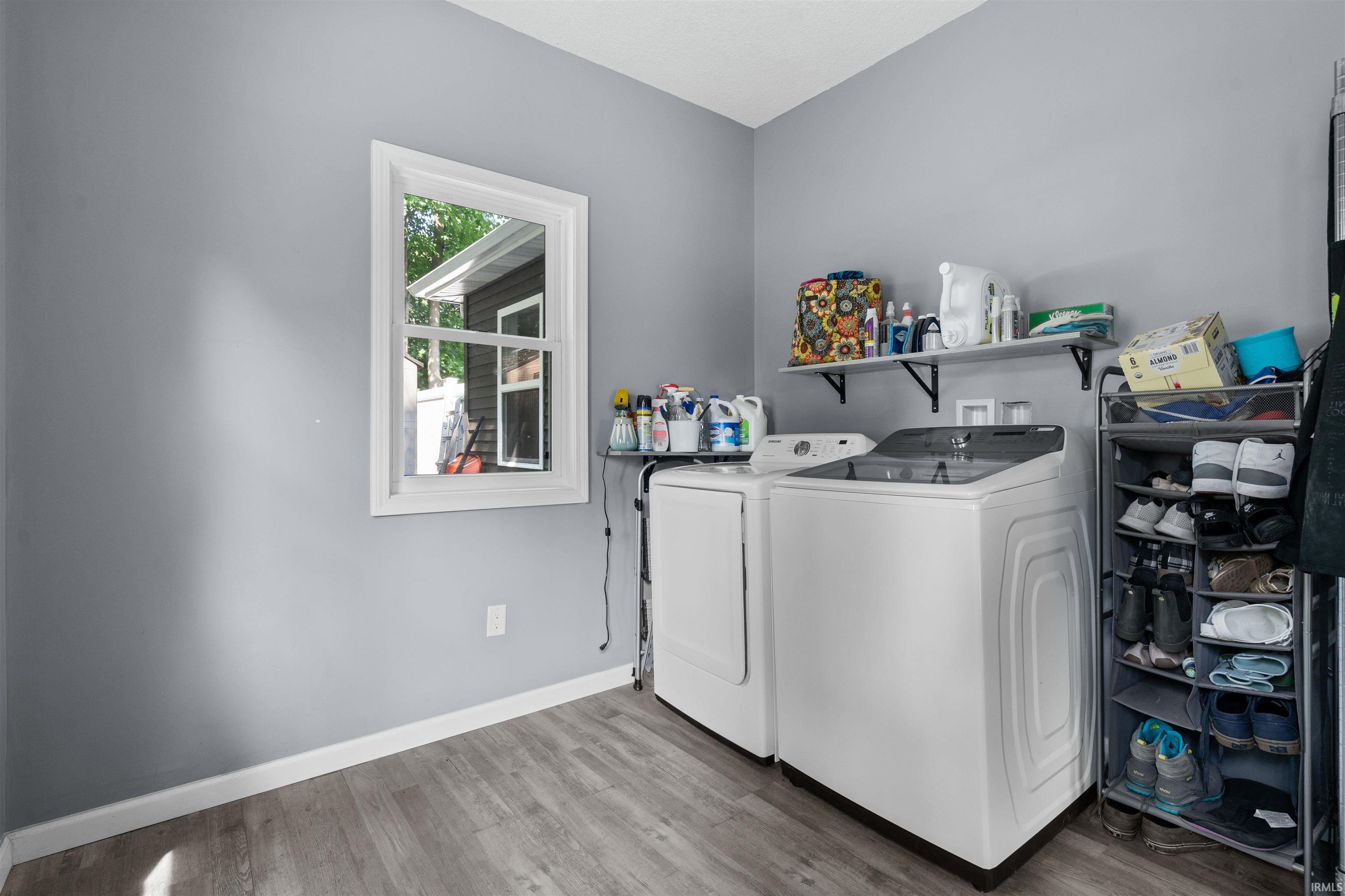 1422 Main