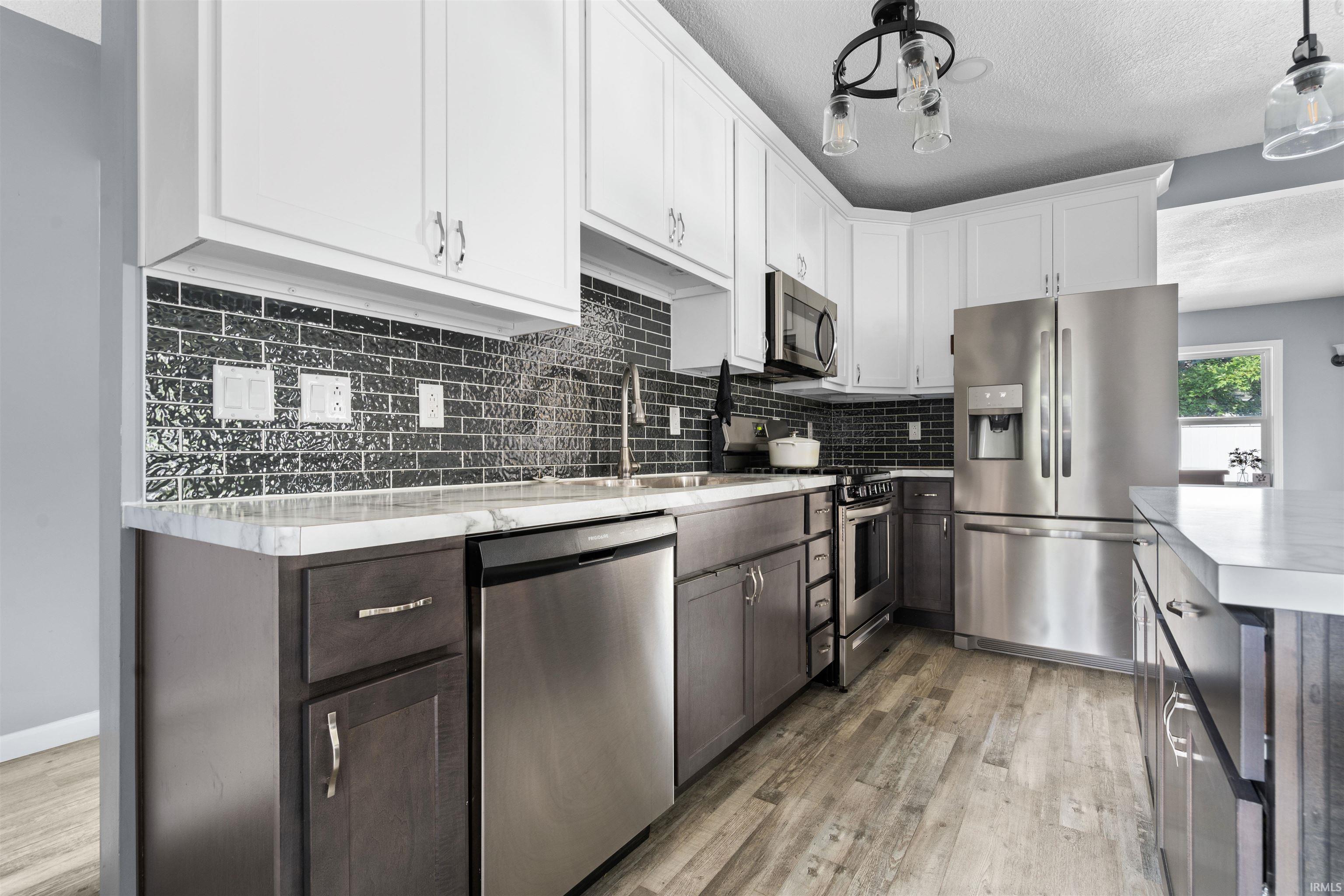 1422 Main