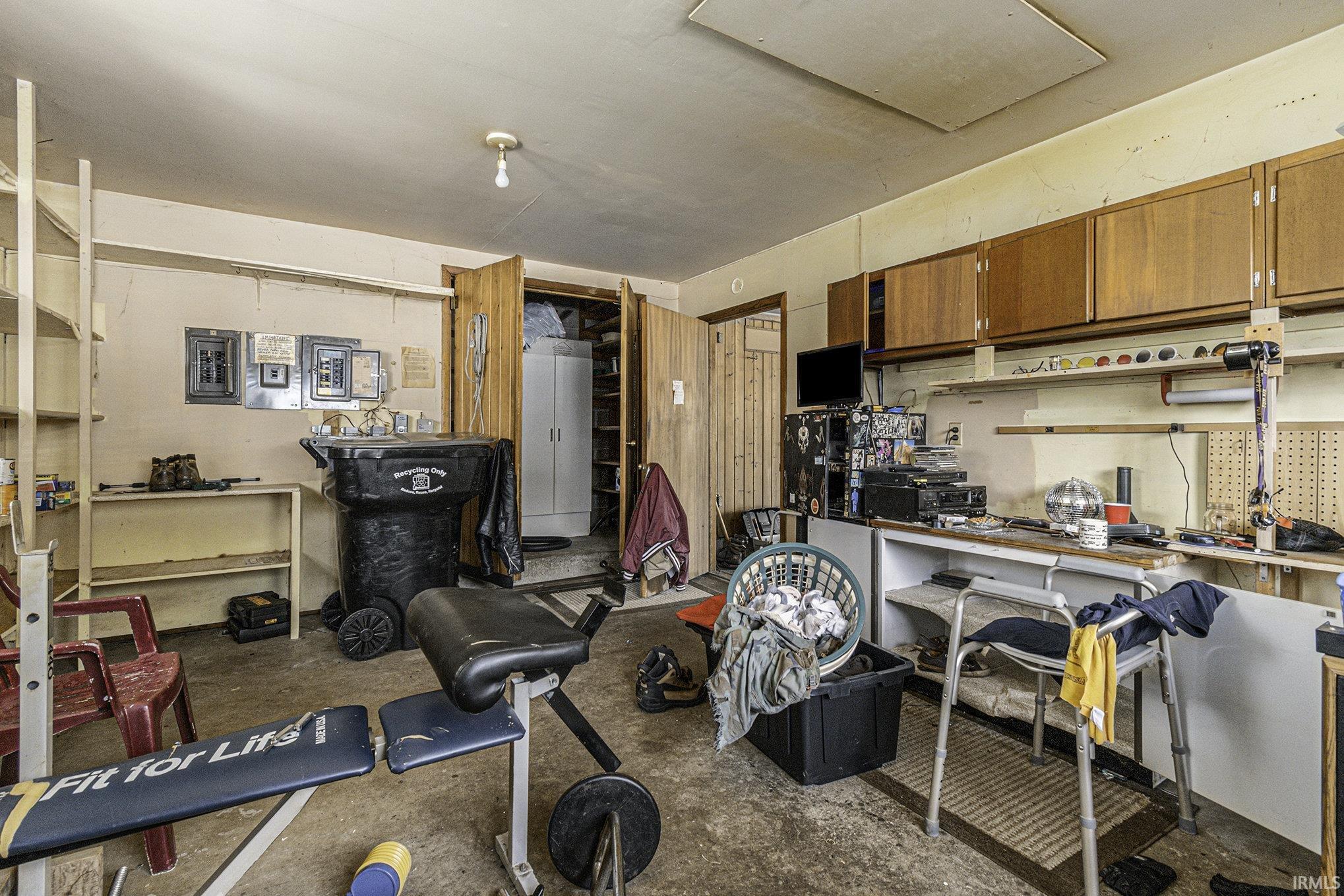 19575 Rolling Acres