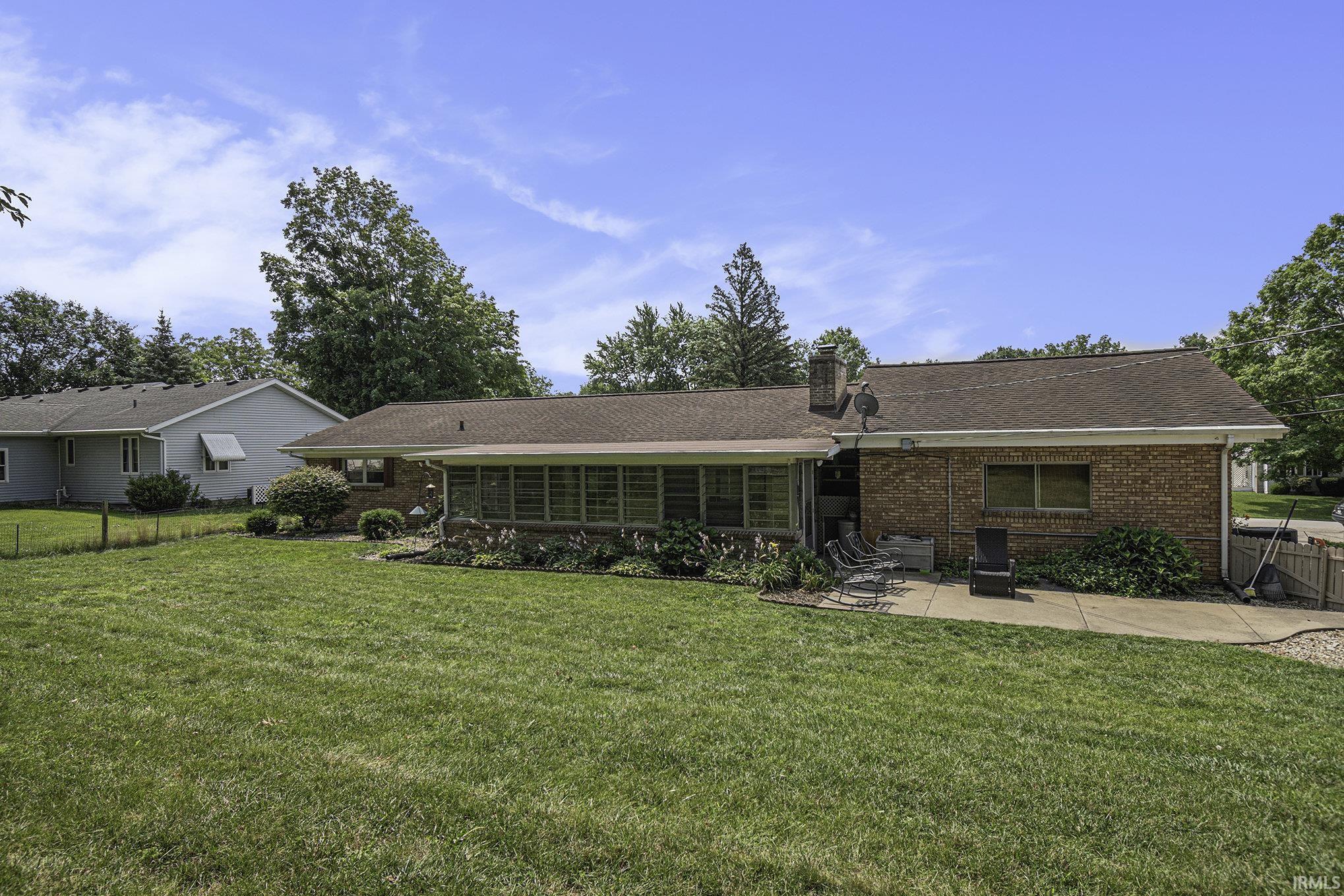 19575 Rolling Acres