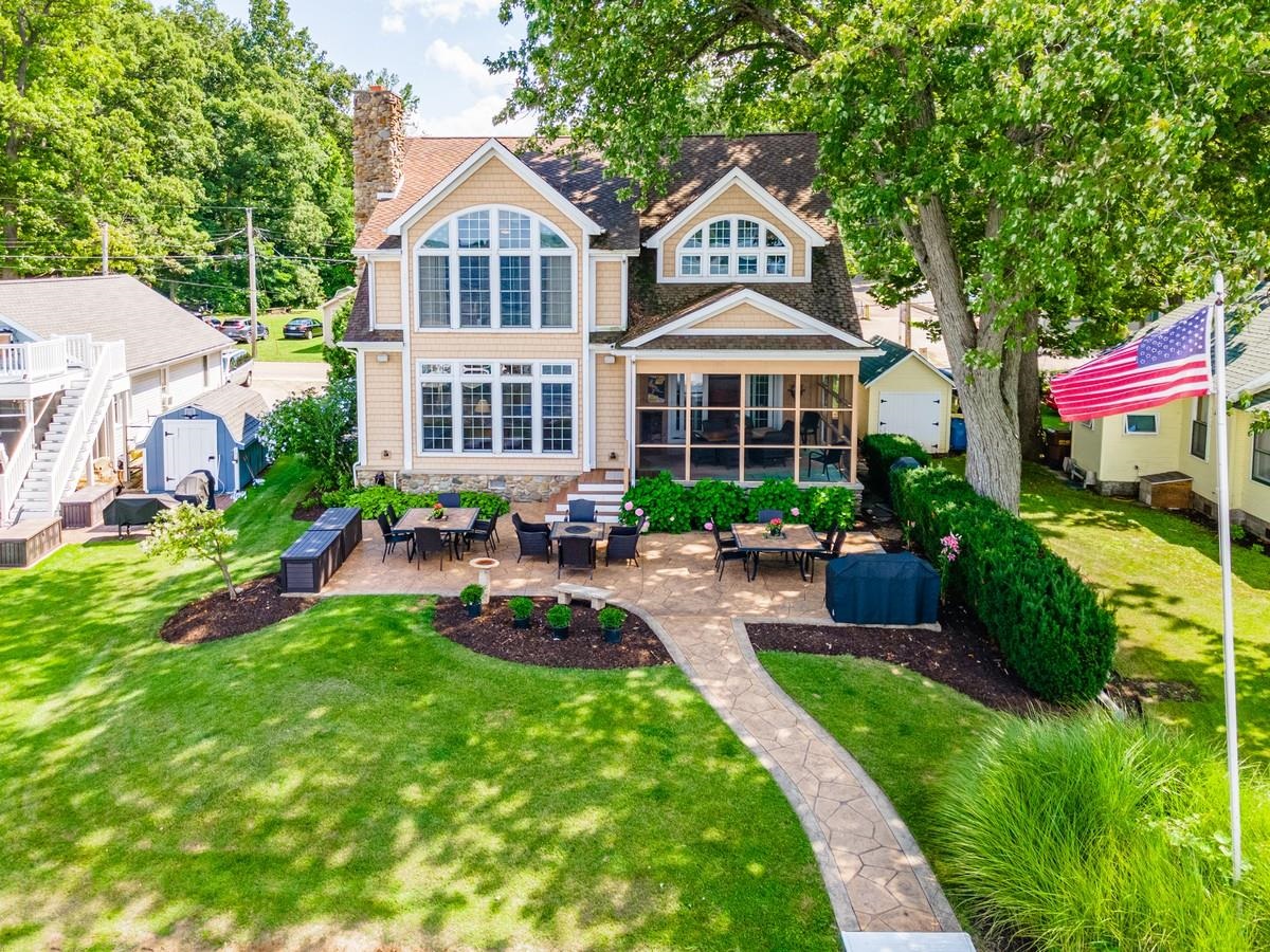 3546 Bay View