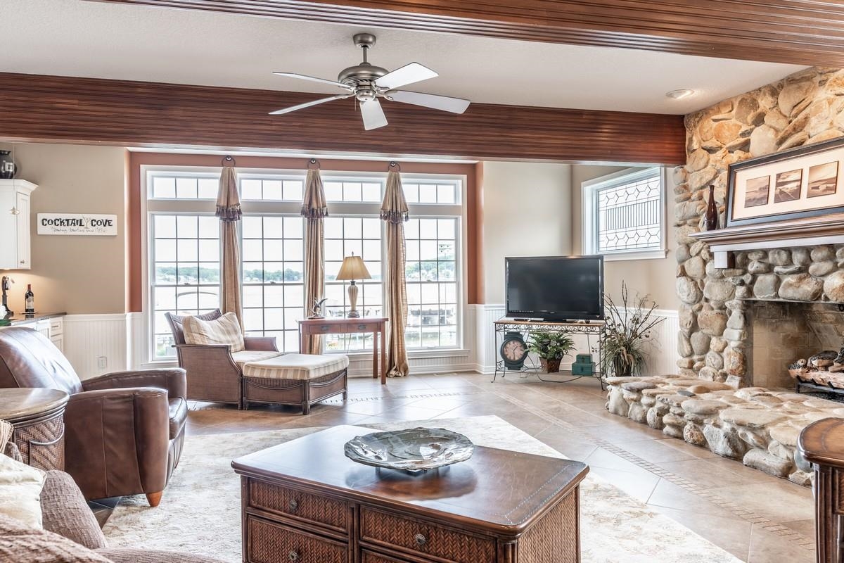 3546 Bay View