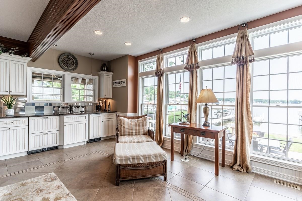 3546 Bay View