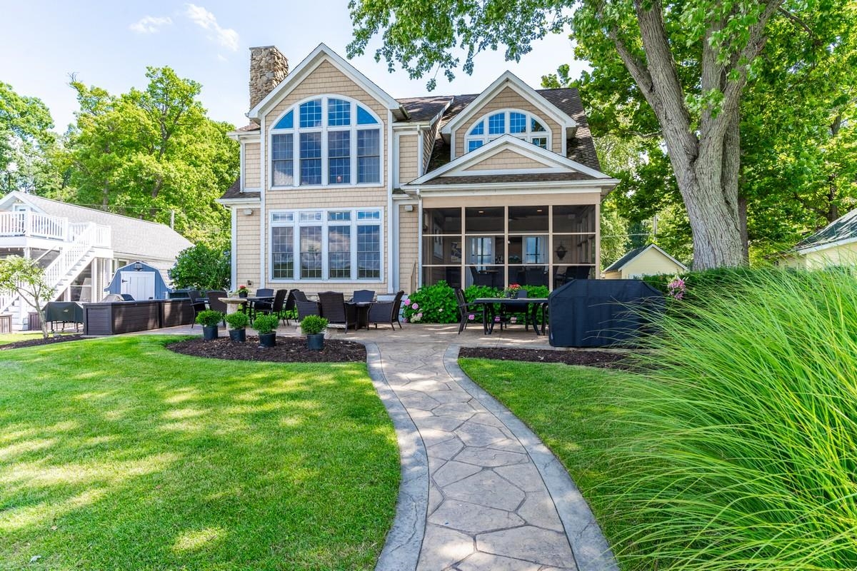 3546 Bay View