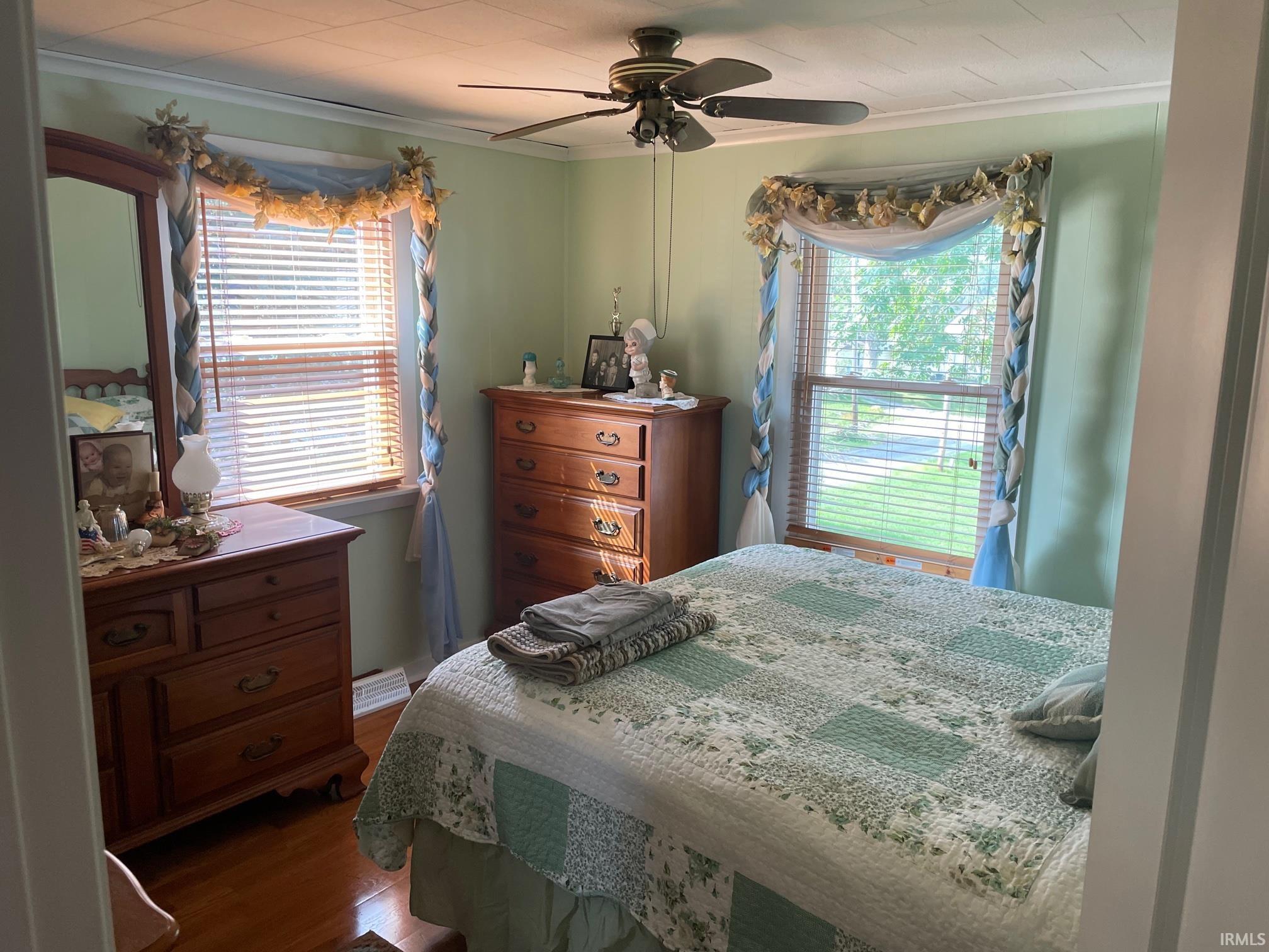 16059 Cook Lake