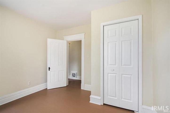 913 Lincolnway East