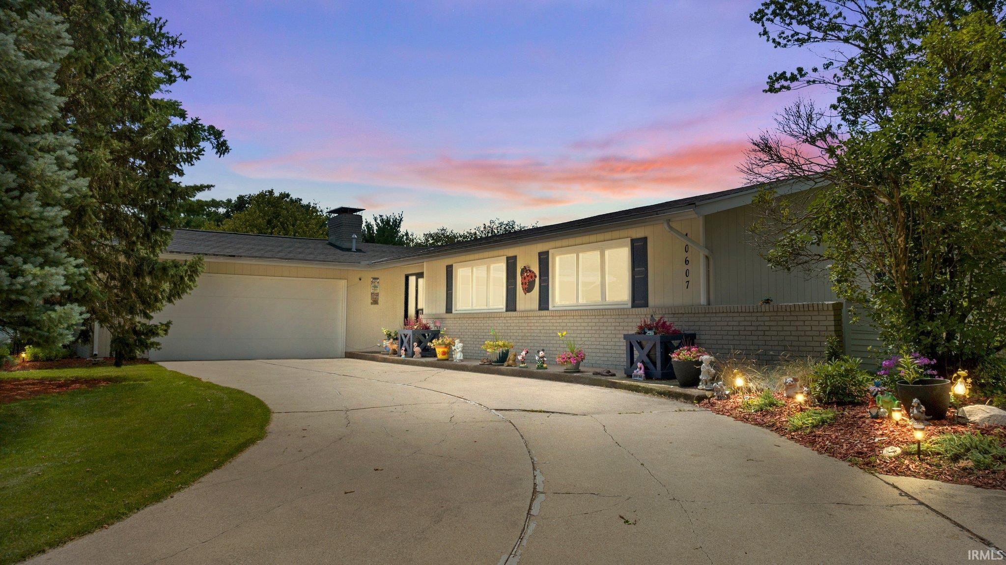 10607 Pine Mills