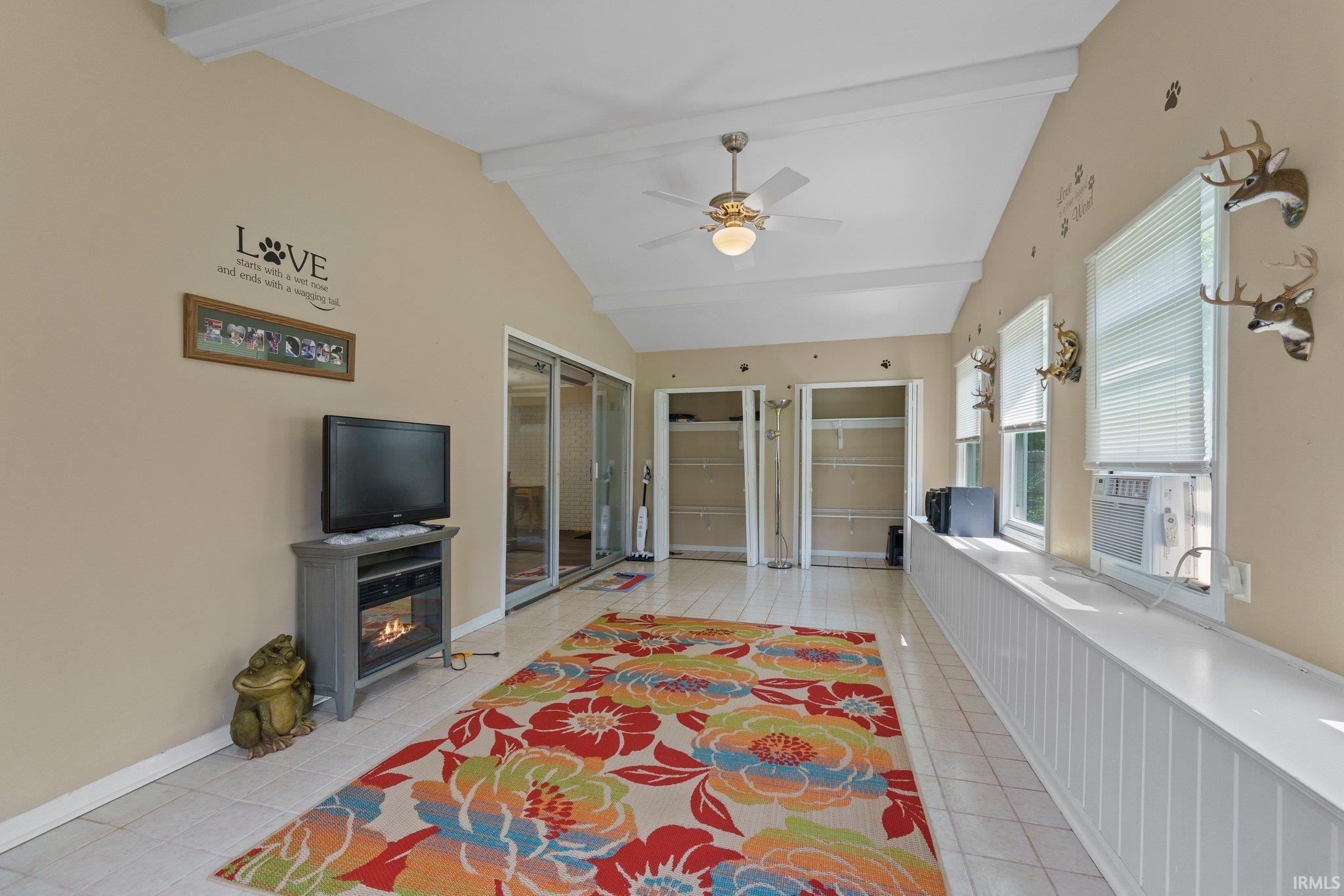 10607 Pine Mills