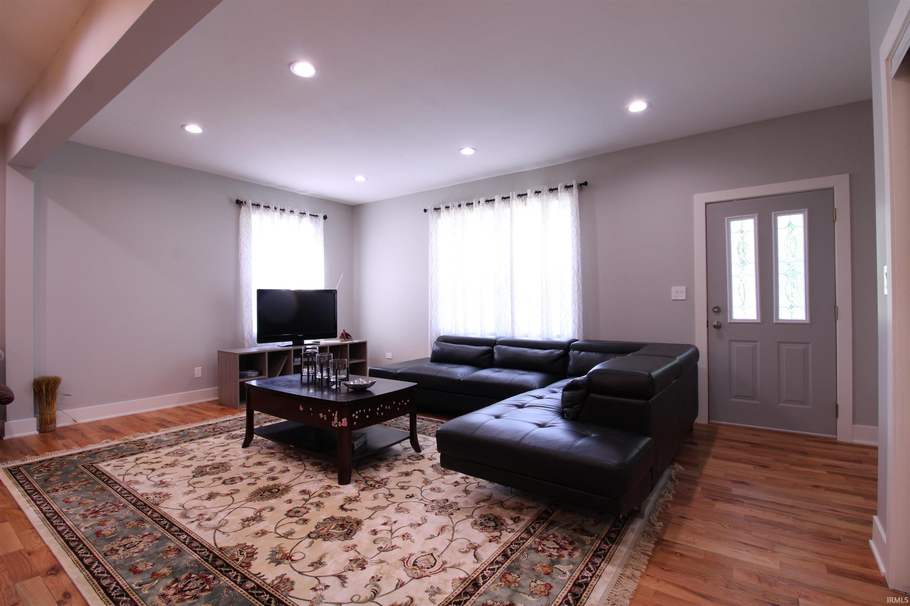 8185 200 South