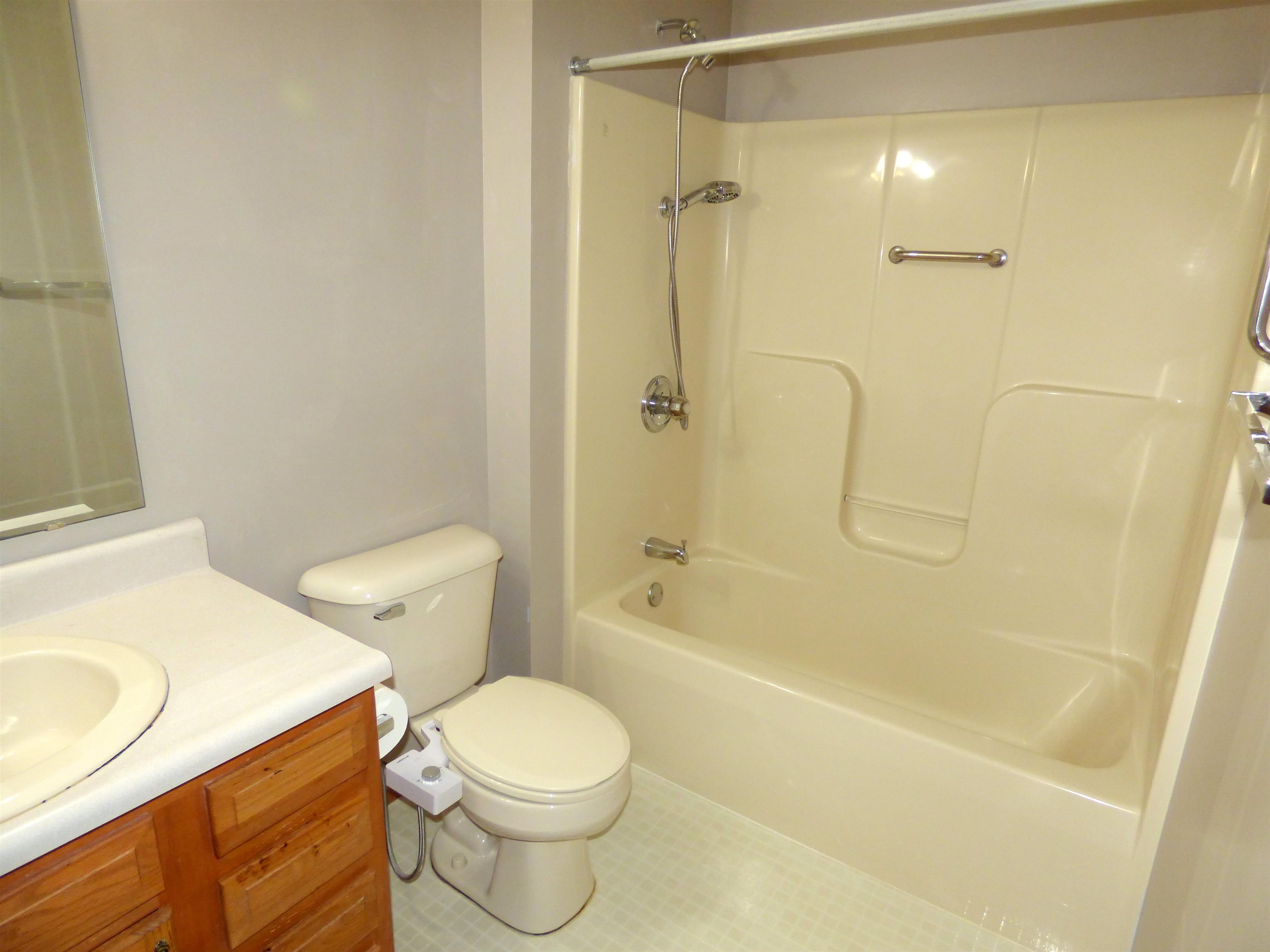 7817 Claridge