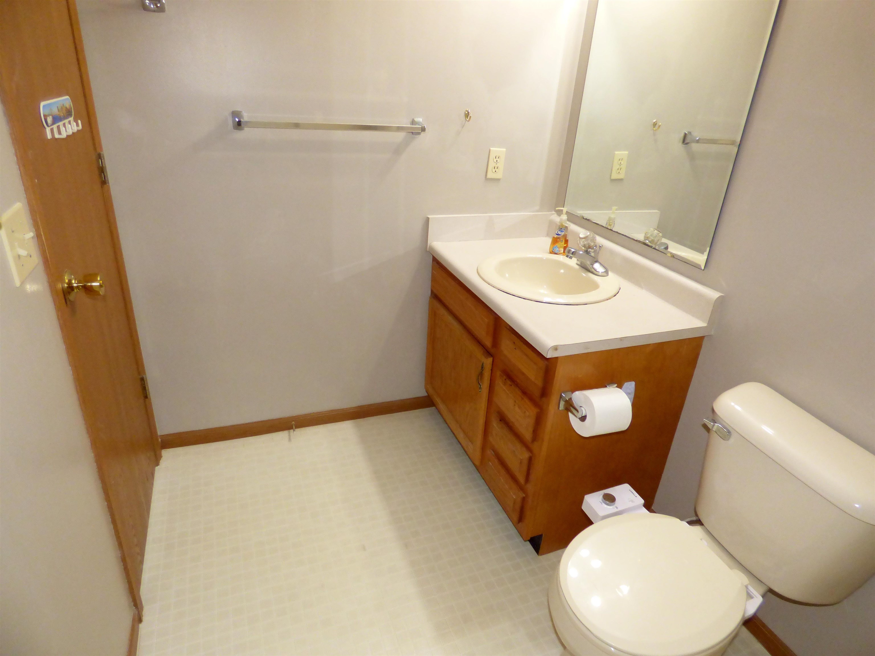 7817 Claridge