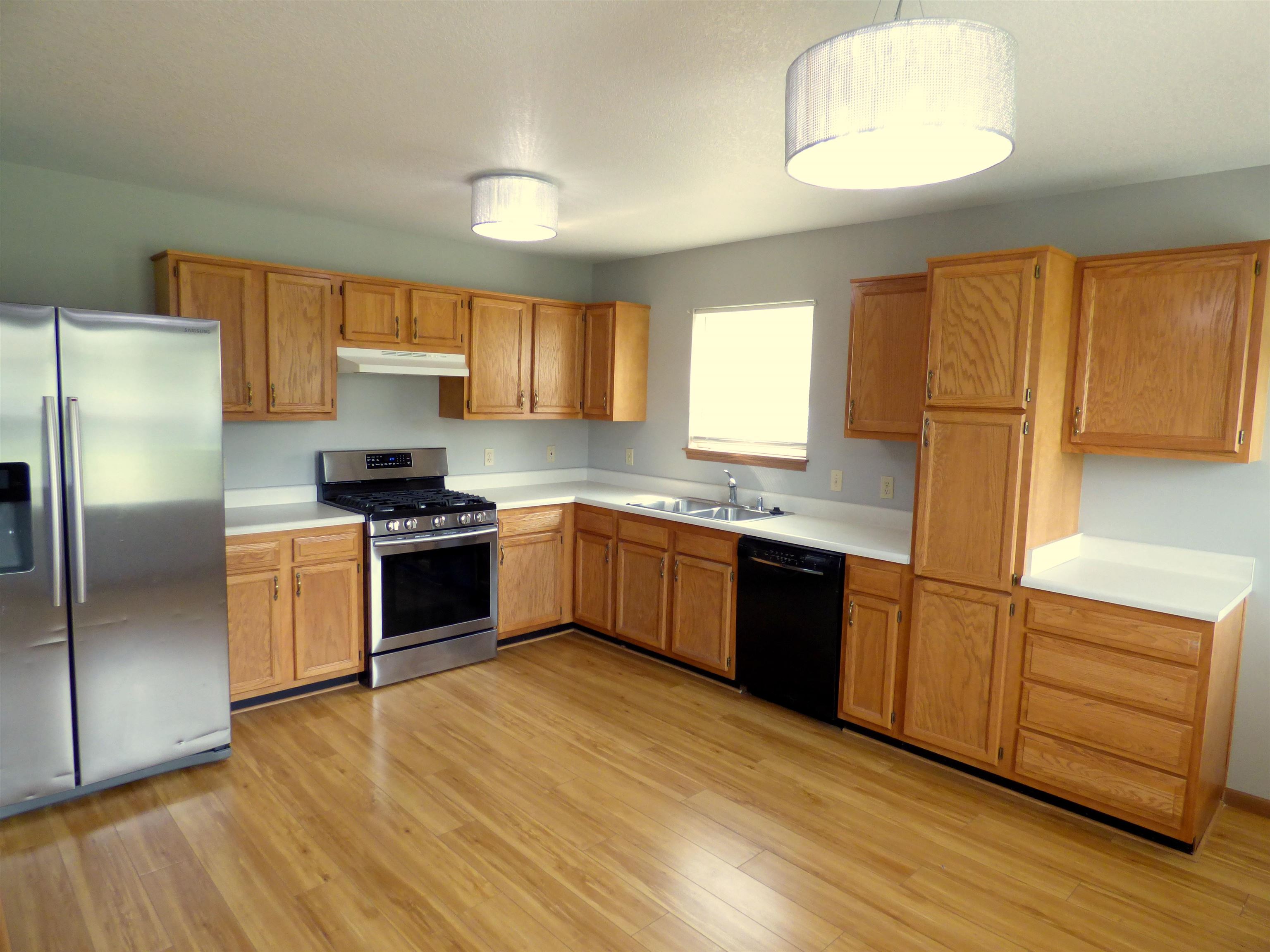 7817 Claridge