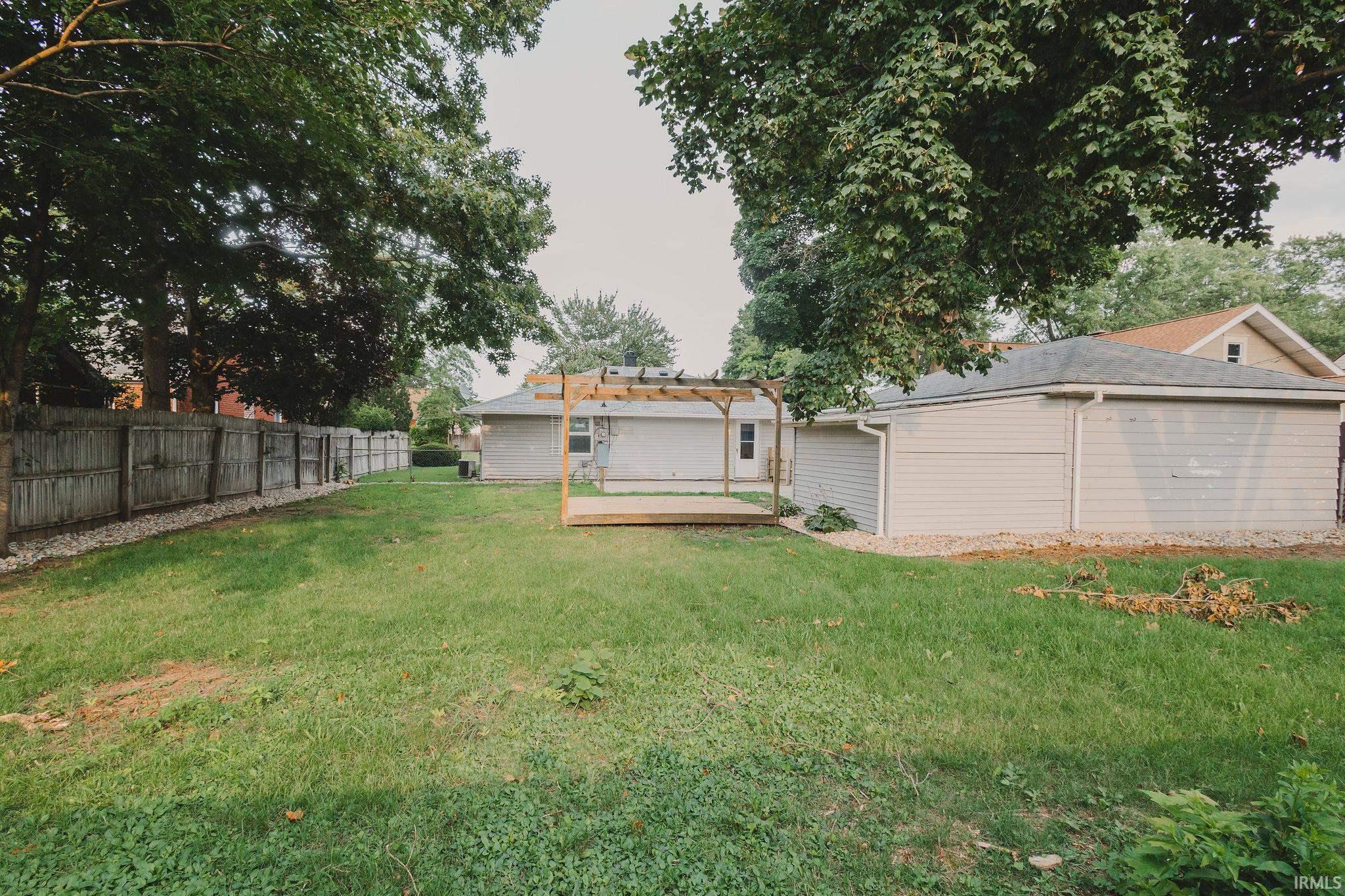 209 Crescent