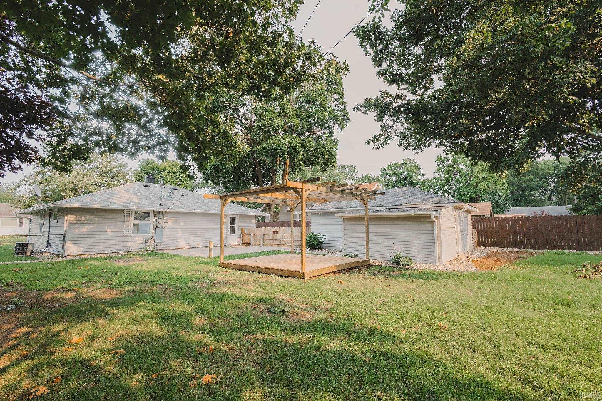 209 Crescent