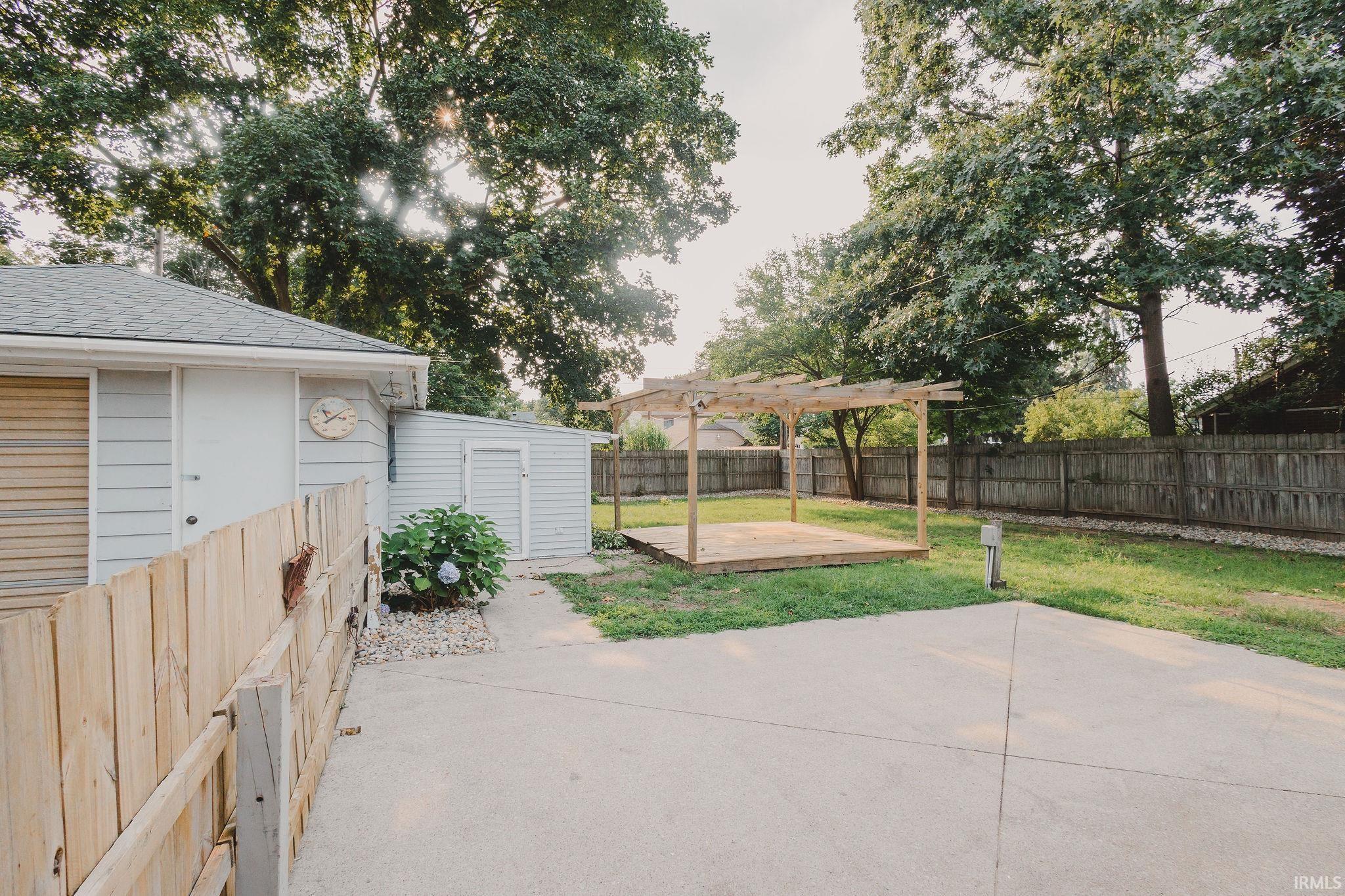 209 Crescent