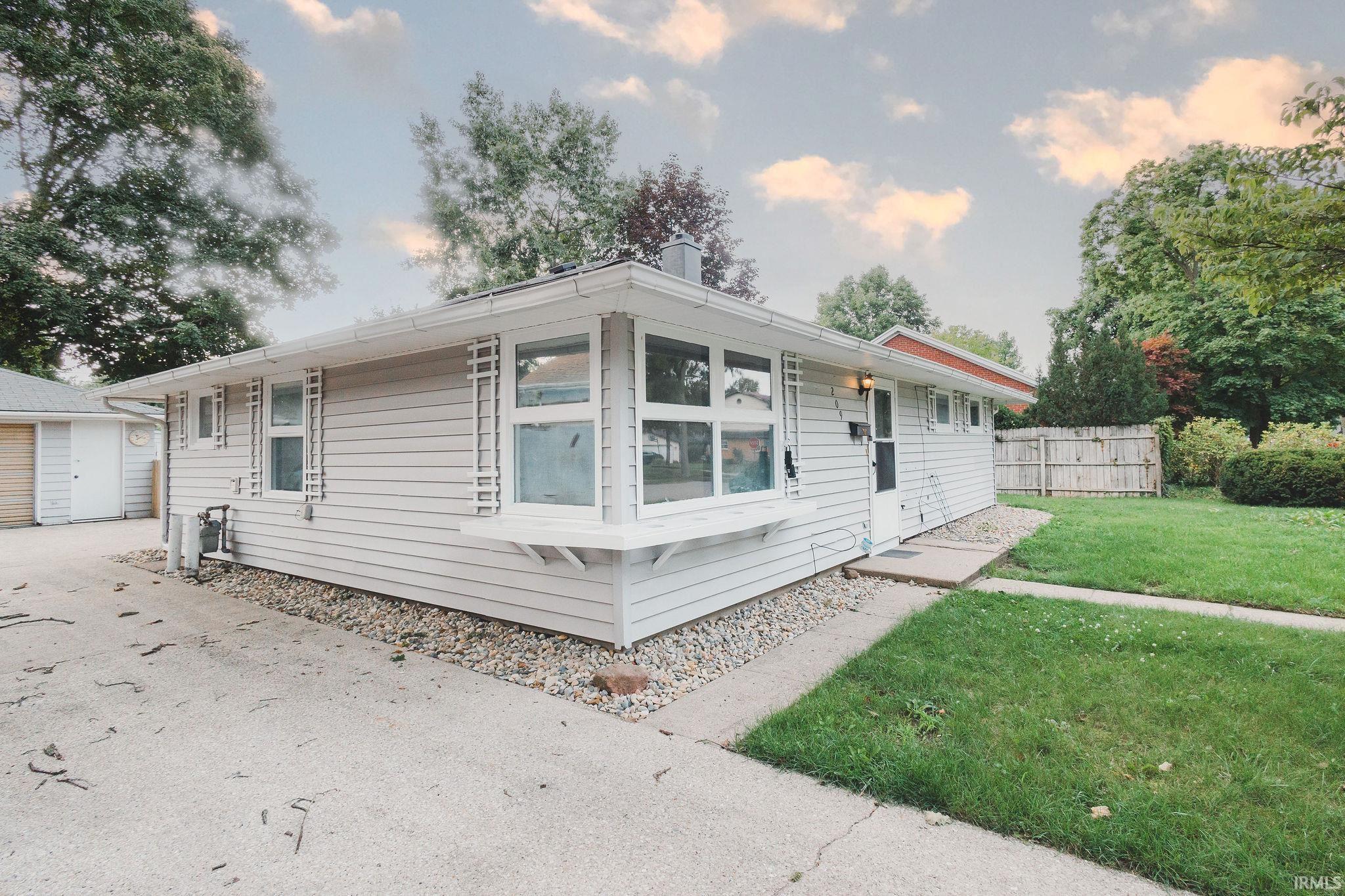 209 Crescent