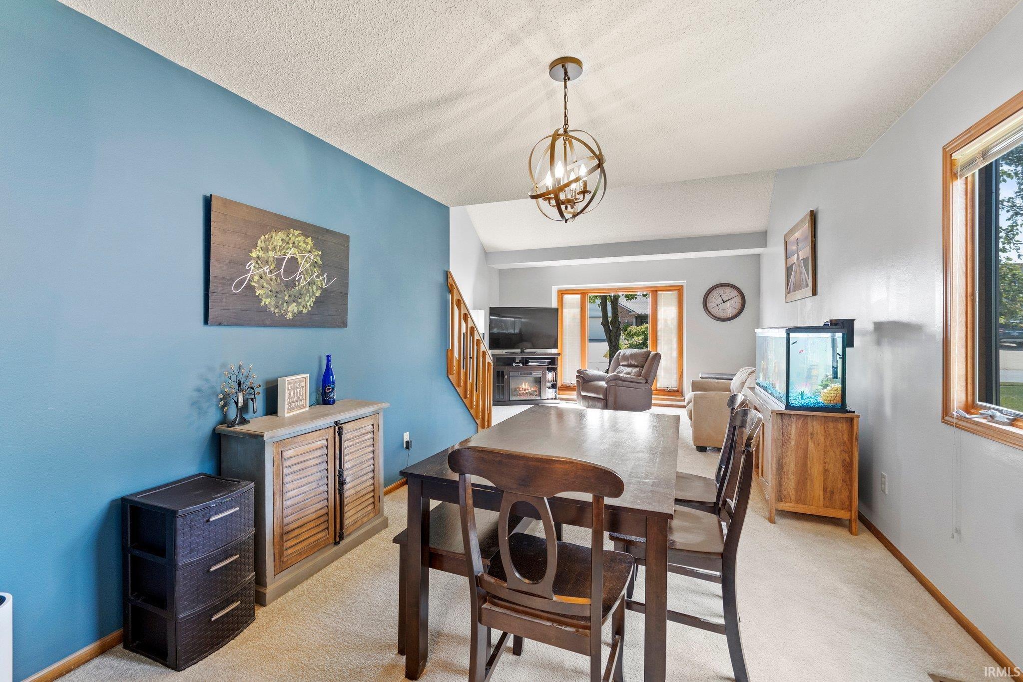 8427 Victoria Woods