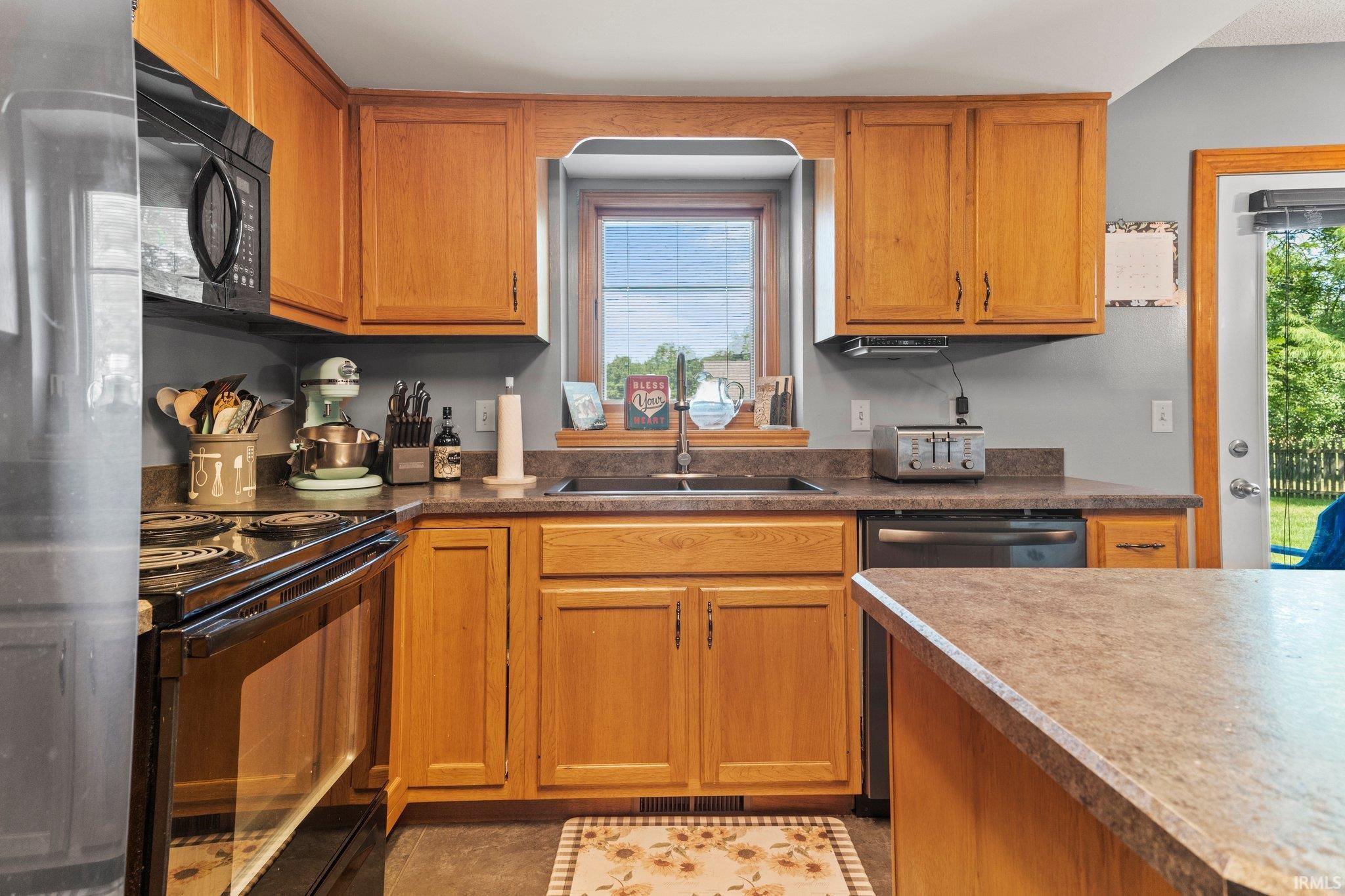 8427 Victoria Woods