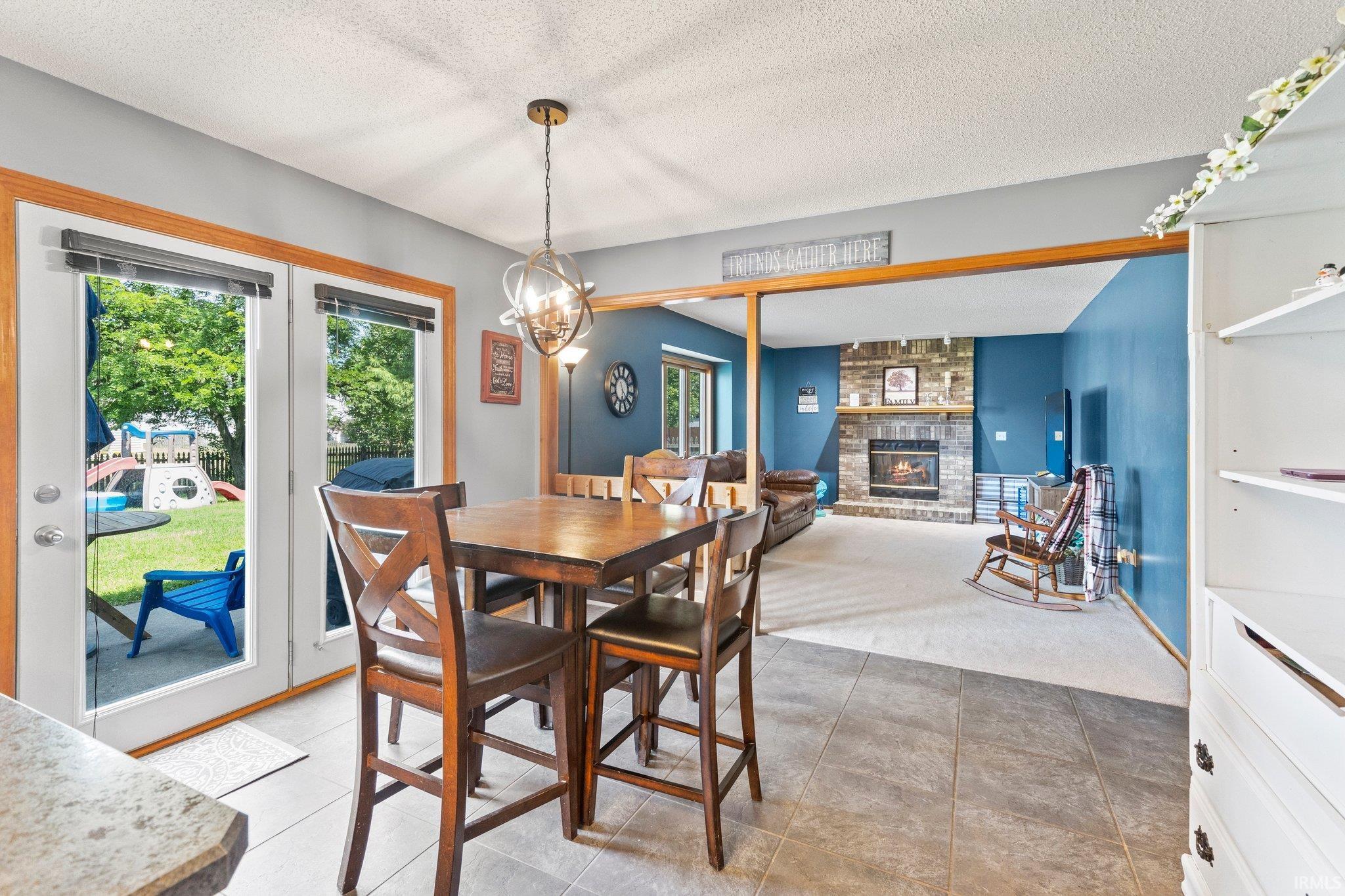 8427 Victoria Woods